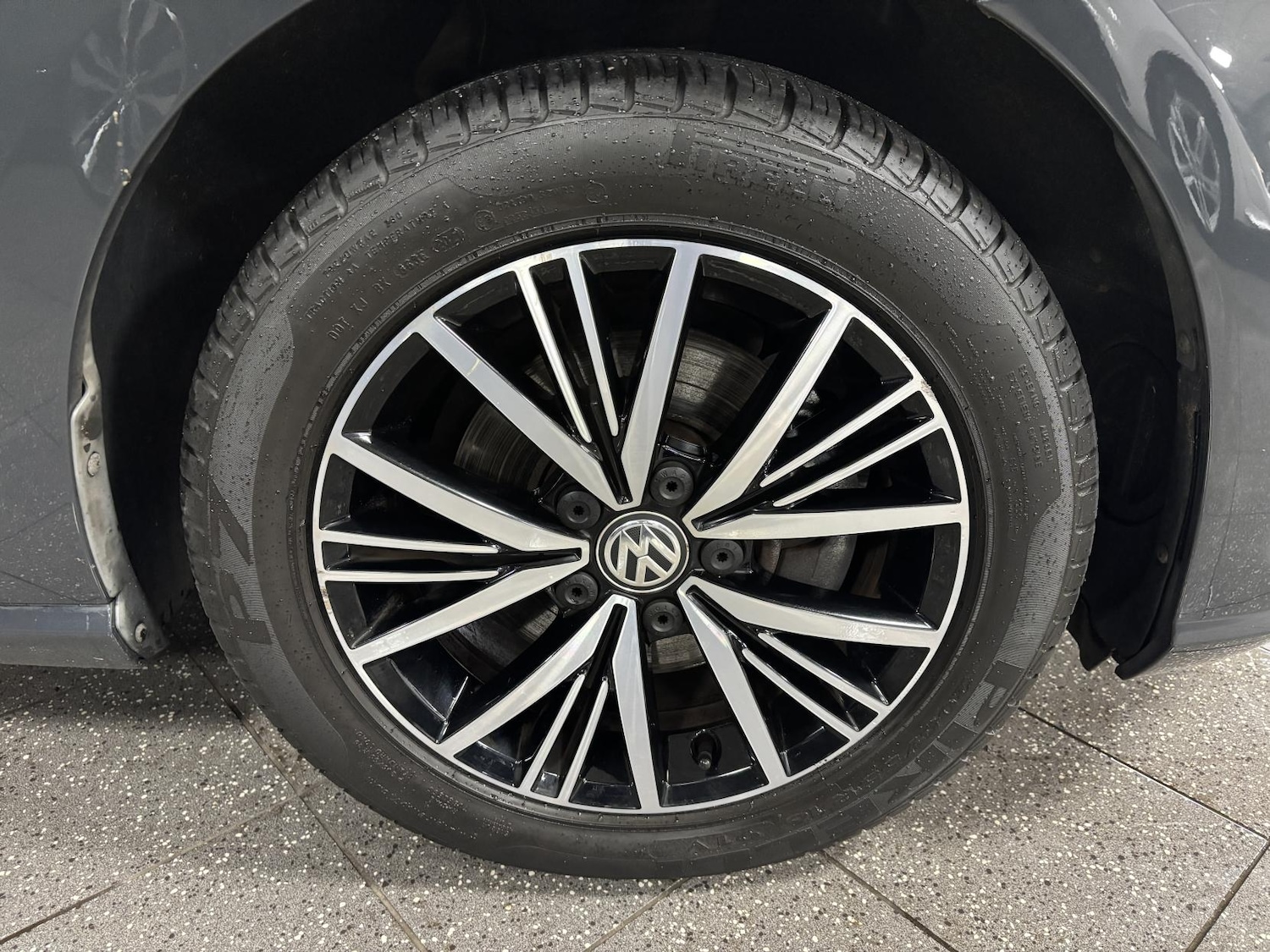 Used Volkswagen Golf 2018 for sale - 76882179: Photo 61