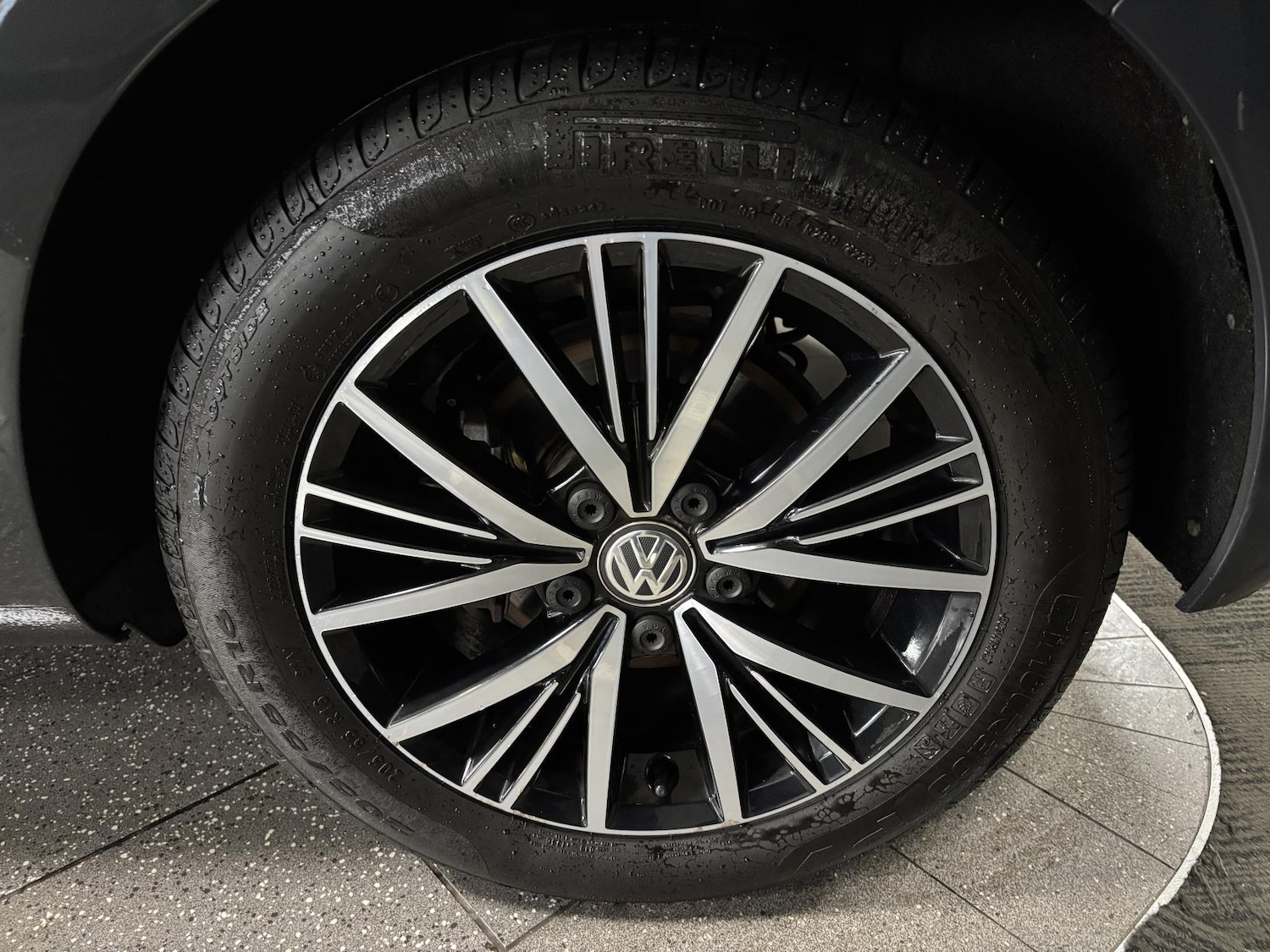 Used Volkswagen Golf 2018 for sale - 76882179: Photo 63