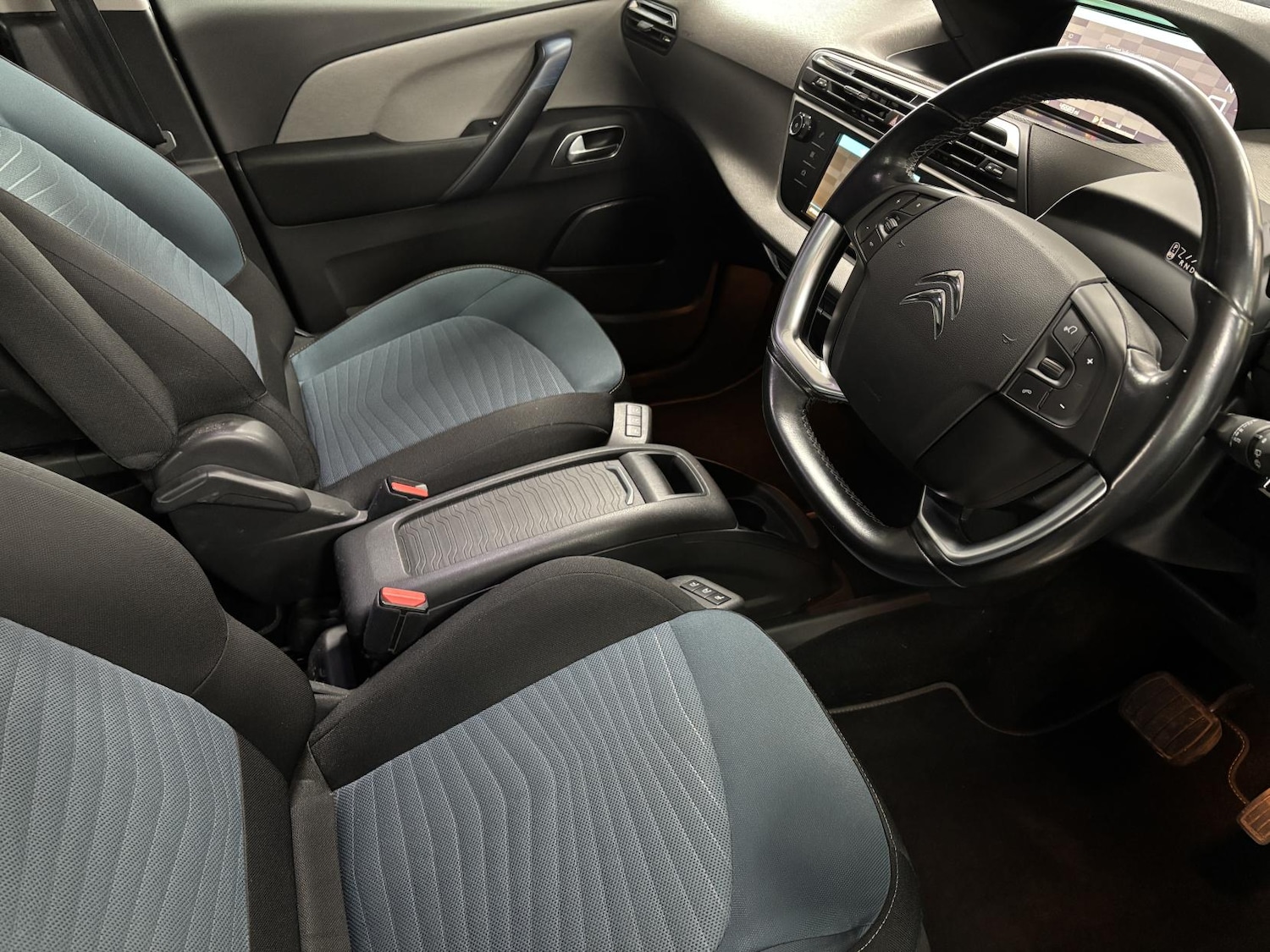 Used Citroen Grand C4 Picasso 2018 for sale - 78000546: Photo 38