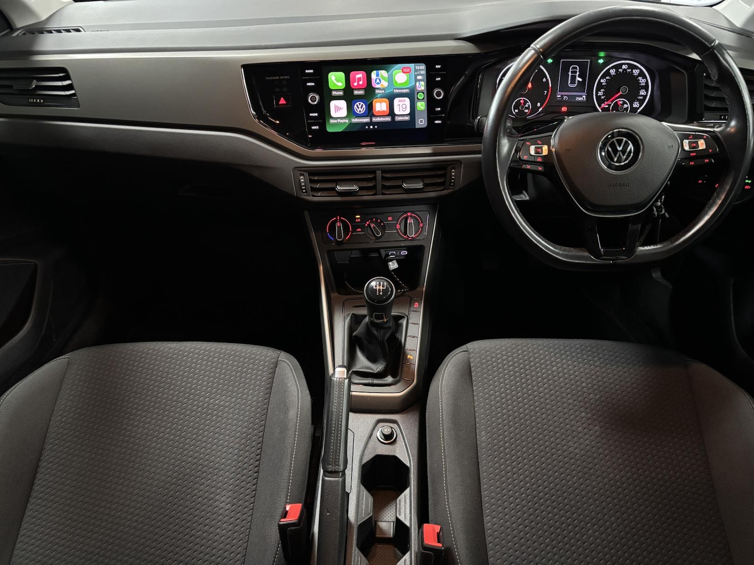 Used Volkswagen Polo 2020 for sale - 76627570: Photo 2