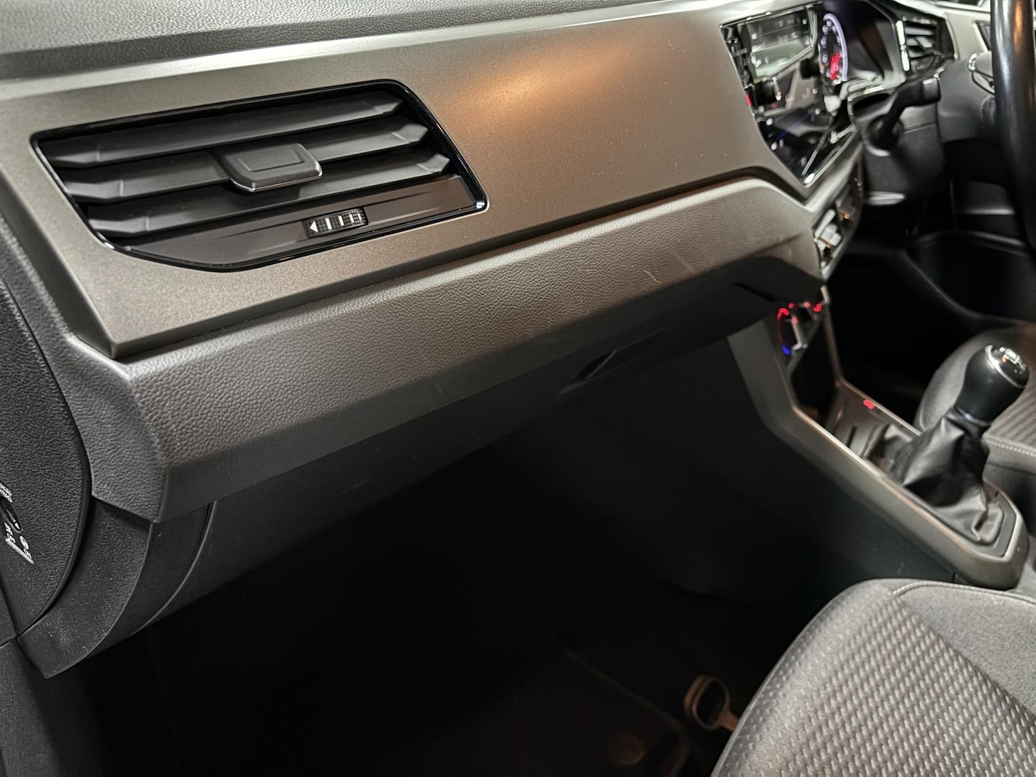 Used Volkswagen Polo 2020 for sale - 76627570: Photo 29