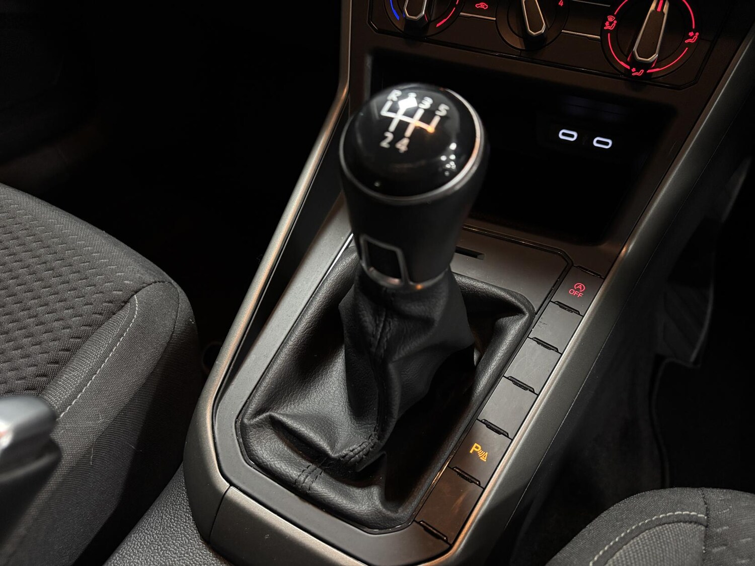 Used Volkswagen Polo 2020 for sale - 76627570: Photo 42