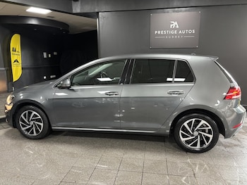 Used Volkswagen Golf 2019 for sale - 78870524: Photo