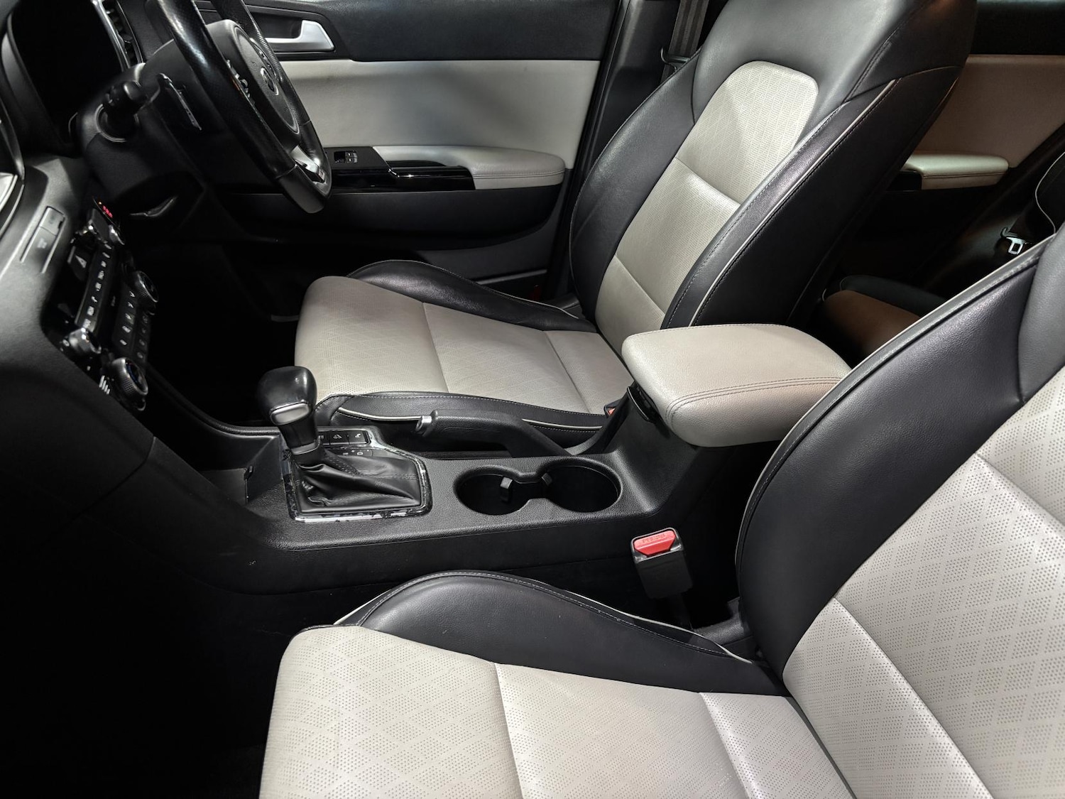 Used Kia Sportage 2016 for sale - 77954465: Photo 38