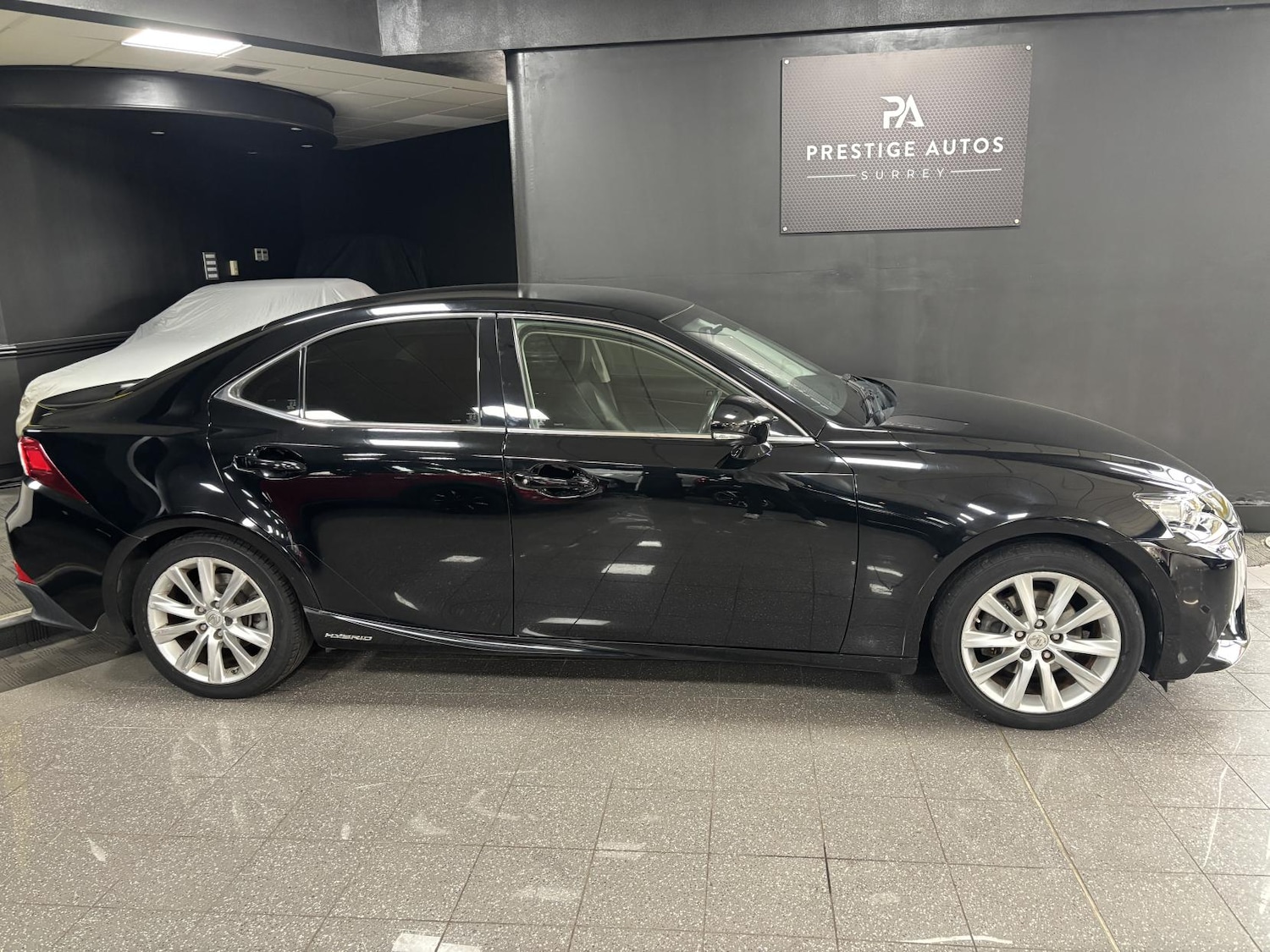 Used Lexus IS 2015 for sale - 77804005: Photo 4