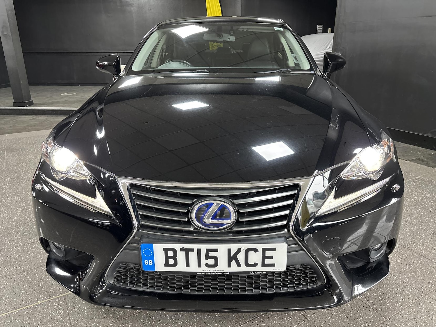 Used Lexus IS 2015 for sale - 77804005: Photo 5