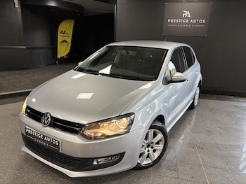 Used Volkswagen Polo 2014 for sale - 76534350: Photo