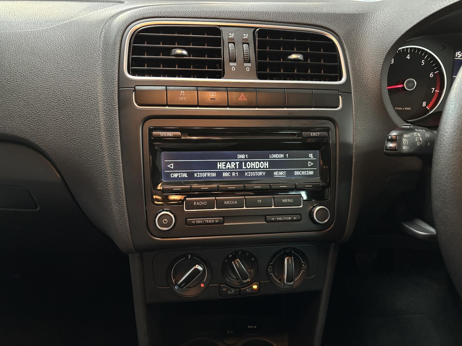 Used Volkswagen Polo 2014 for sale - 76534350: Photo 35