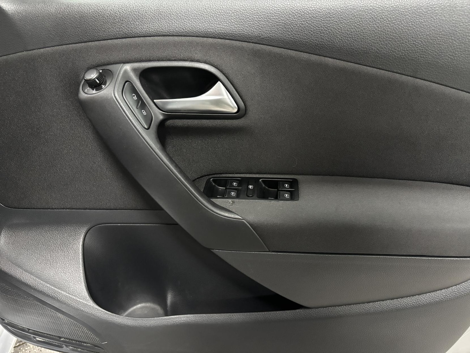 Used Volkswagen Polo 2014 for sale - 76534350: Photo 46