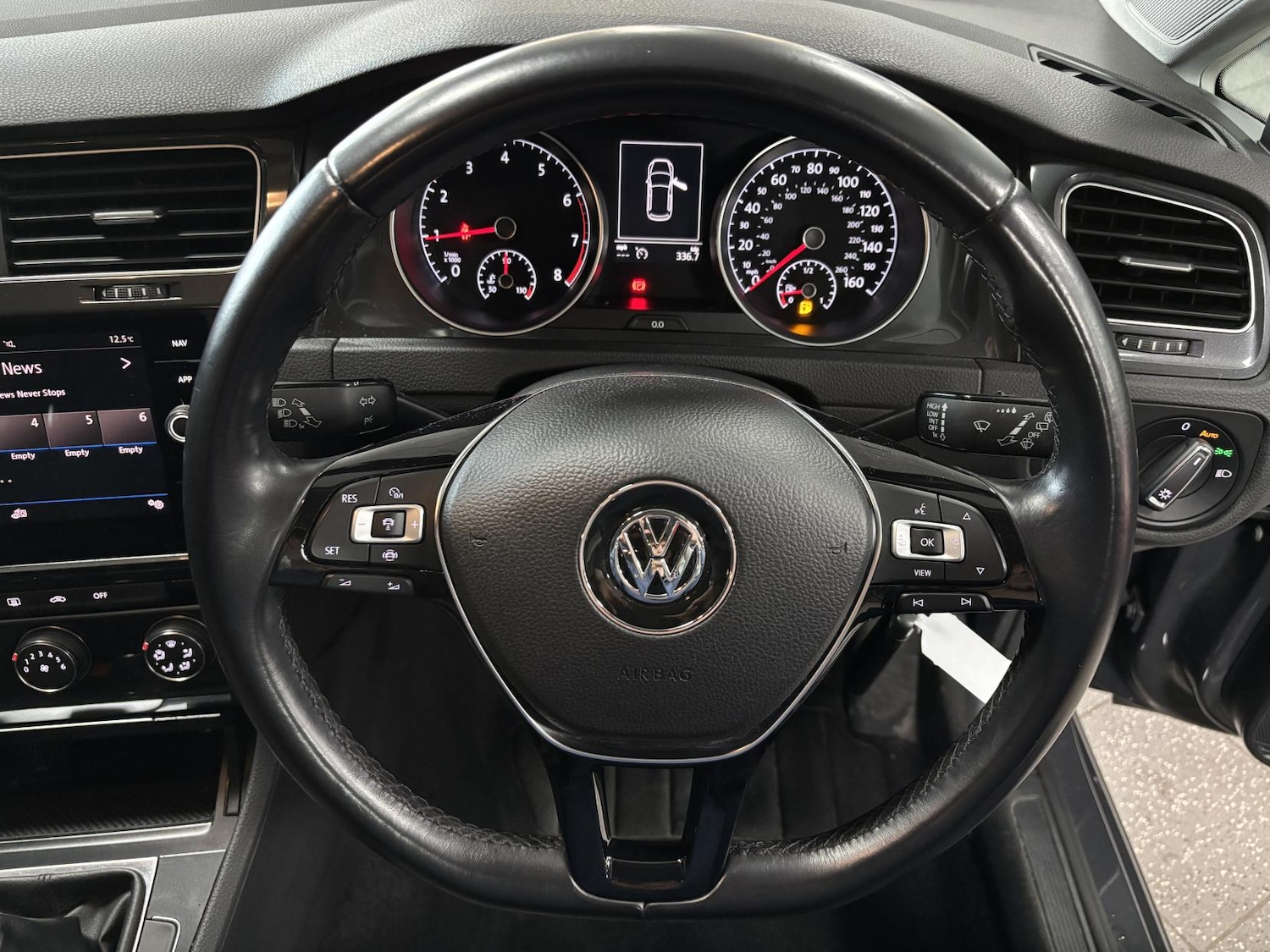 Used Volkswagen Golf 2018 for sale - 77778730: Photo 44