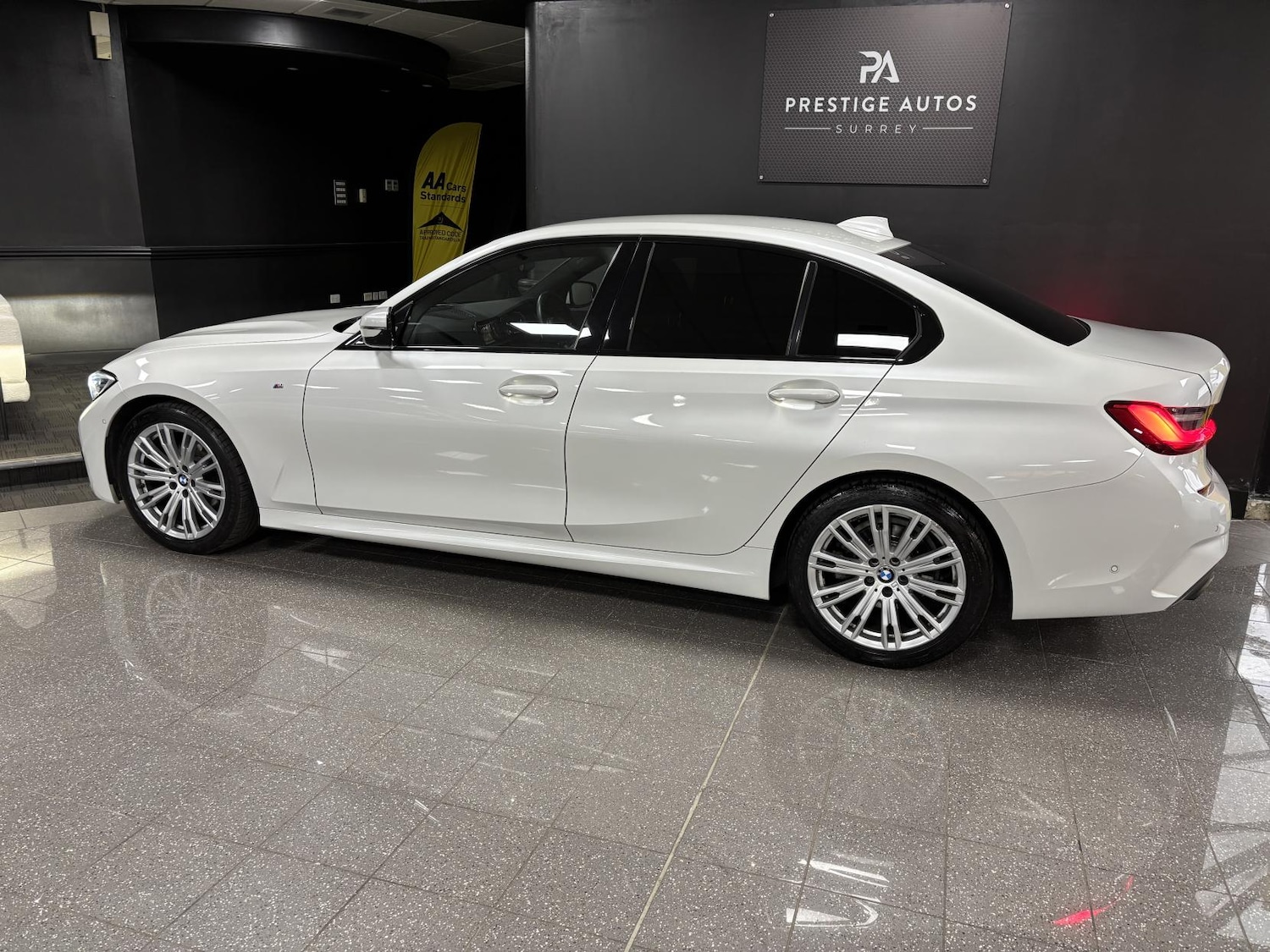 Used BMW 3 Series 2020 for sale - 76534361: Photo 3