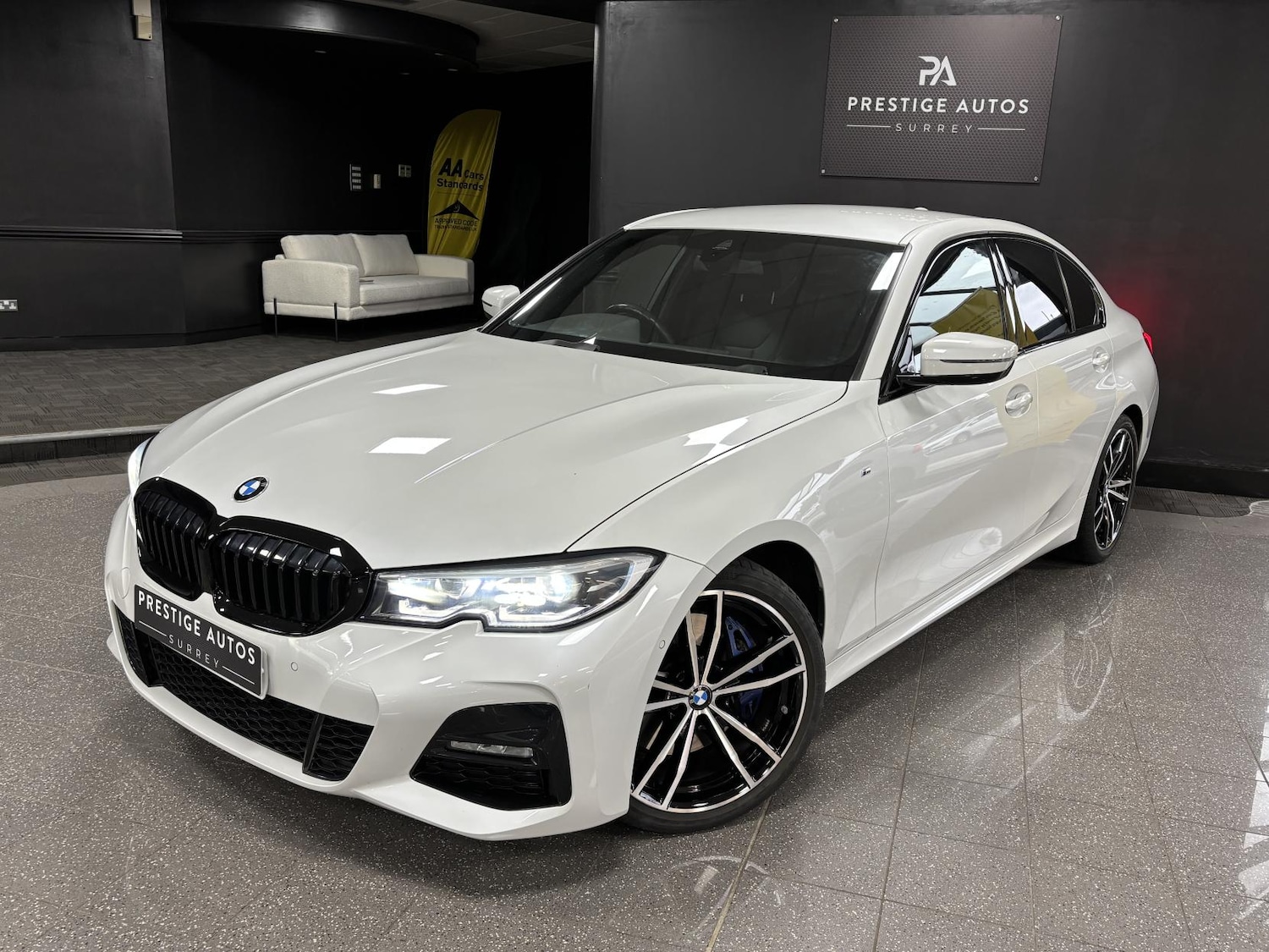 Used BMW 3 Series 2020 for sale - 76534362: Photo 1