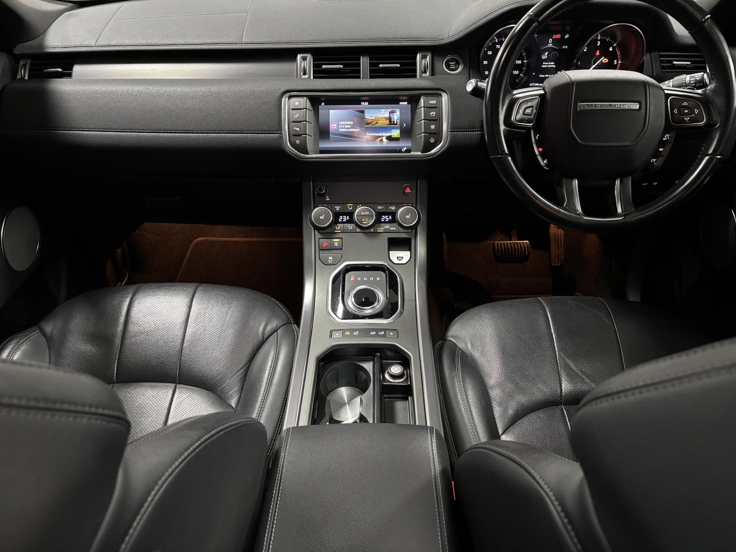 Used Land Rover Range Rover Evoque 2018 for sale - 77277676: Photo 2