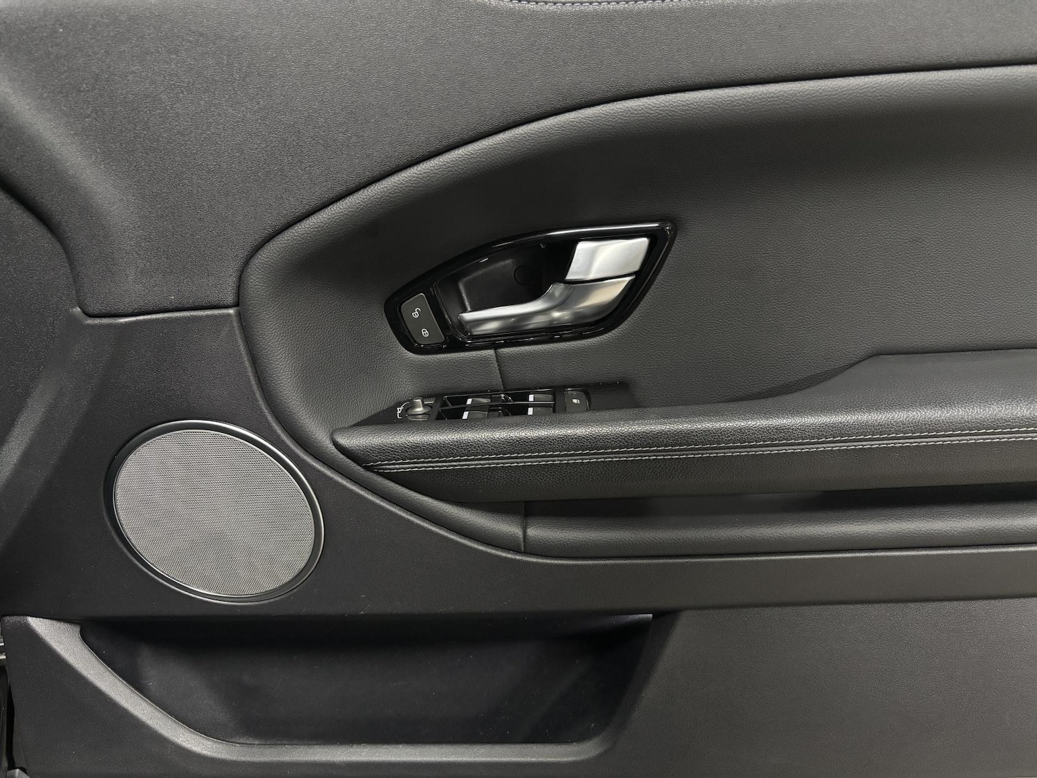 Used Land Rover Range Rover Evoque 2018 for sale - 77277676: Photo 60