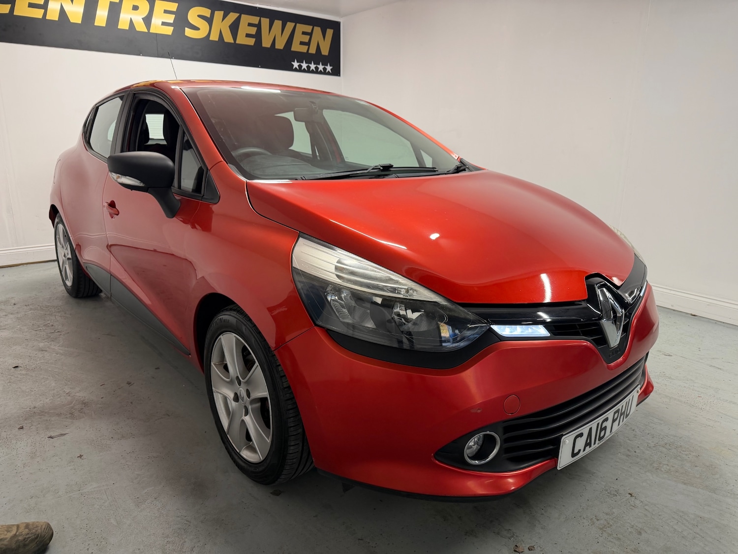 Used Renault Clio 2016 for sale - 77053688: Photo 2