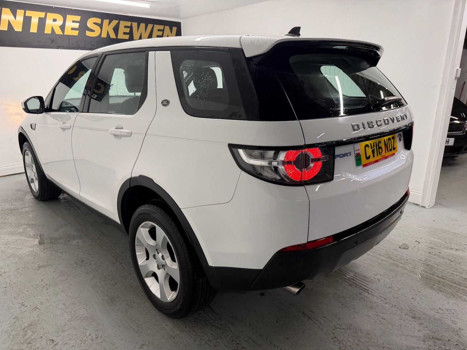 Used Land Rover Discovery Sport 2024 for sale - 77240385: Photo 12