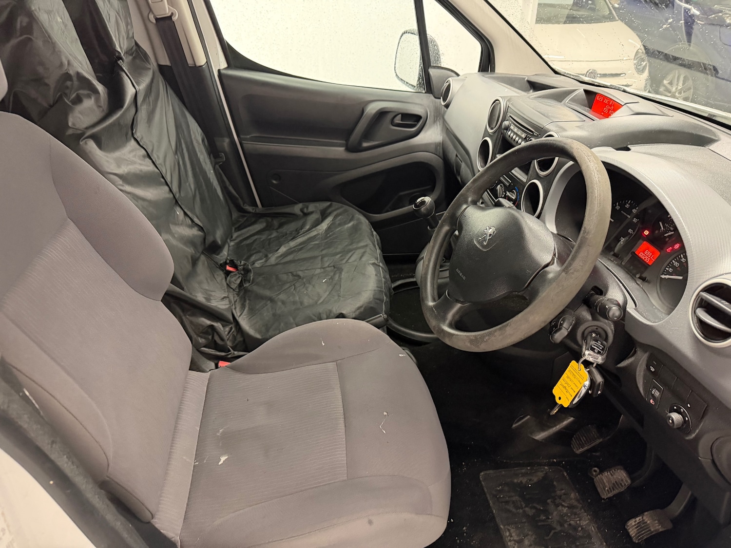 Used Peugeot Partner 2014 for sale - 76835948: Photo 6