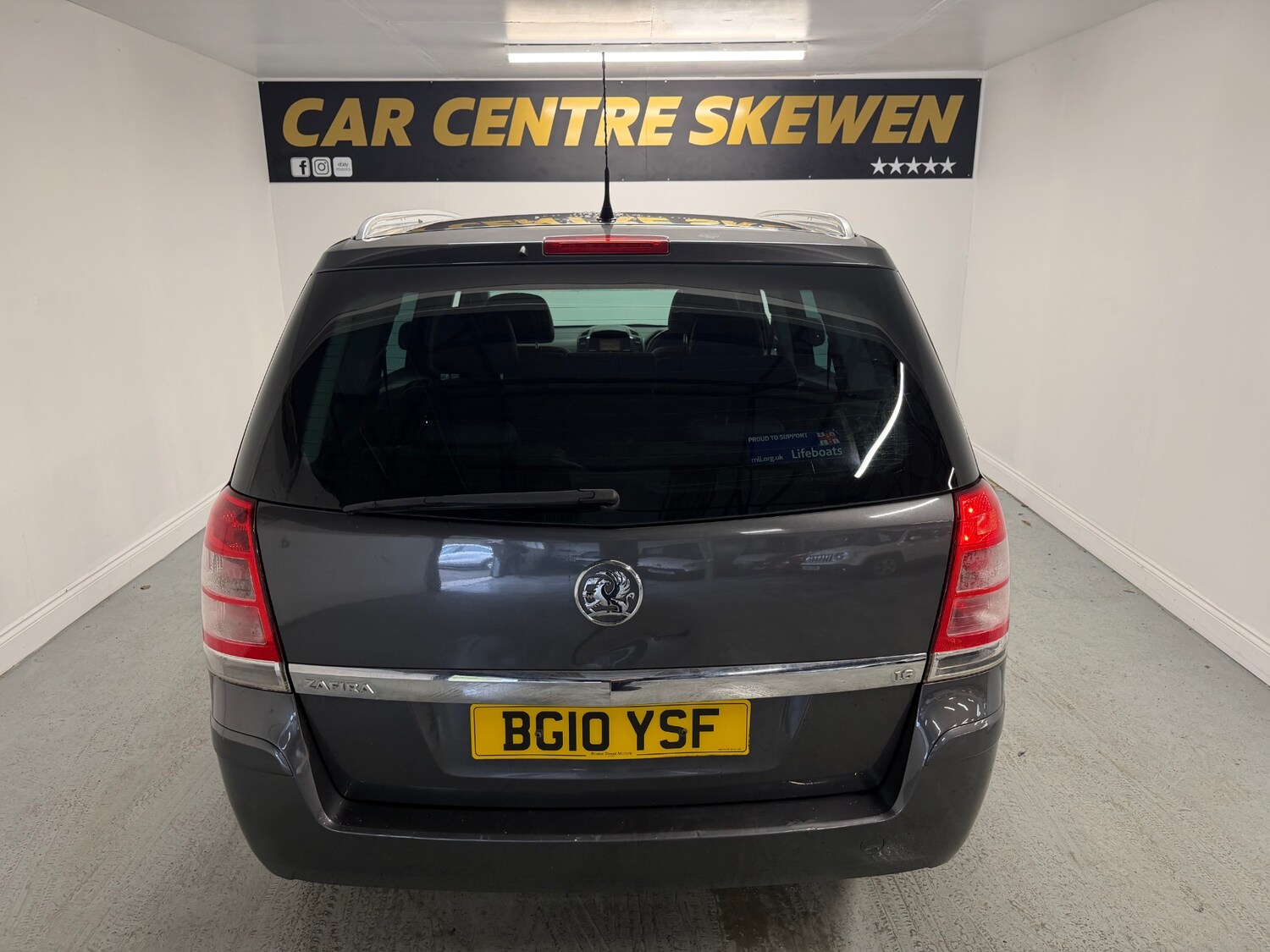 Used Vauxhall Zafira 2010 for sale - 77688101: Photo 10