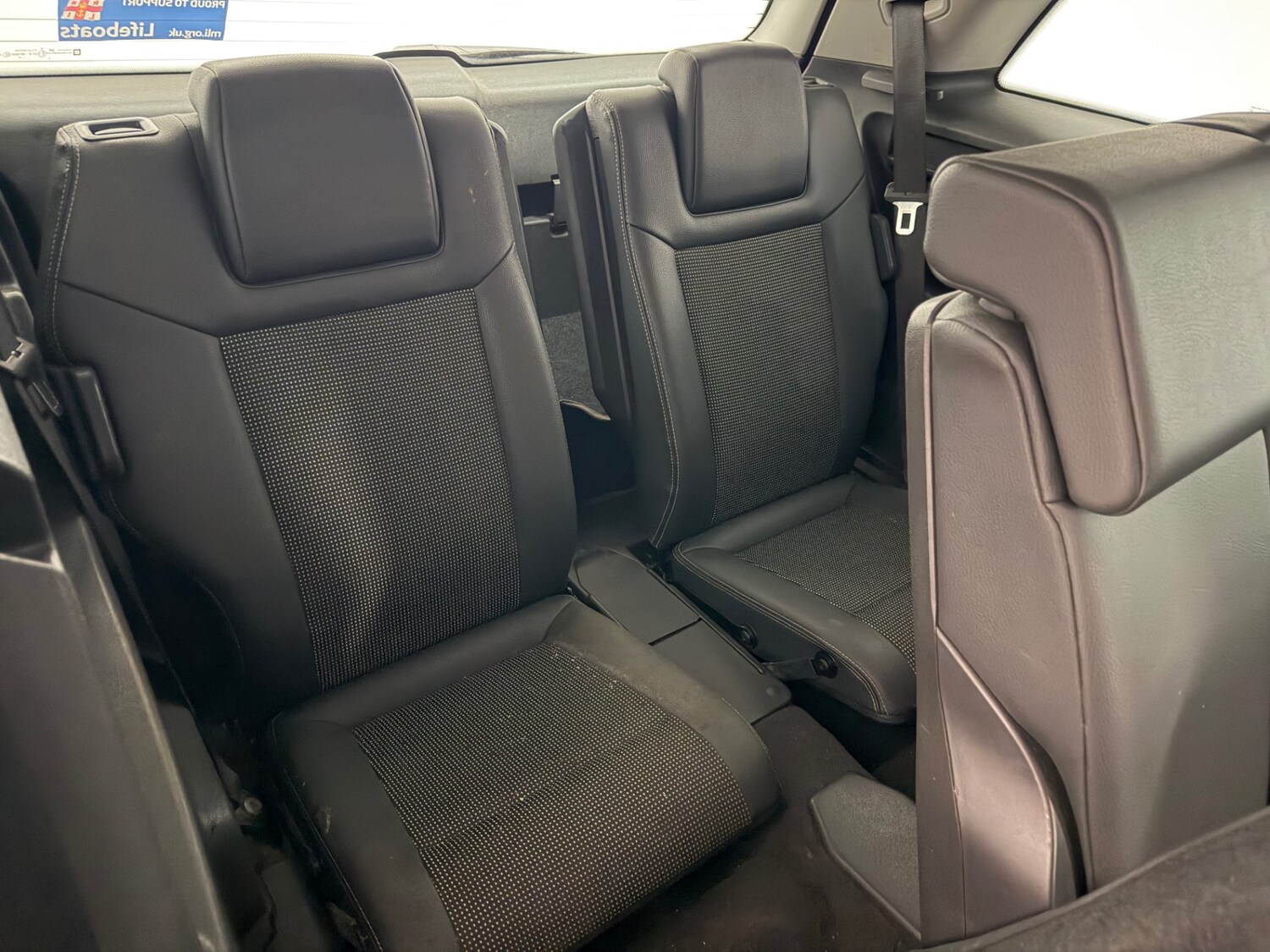 Used Vauxhall Zafira 2010 for sale - 77688101: Photo 8