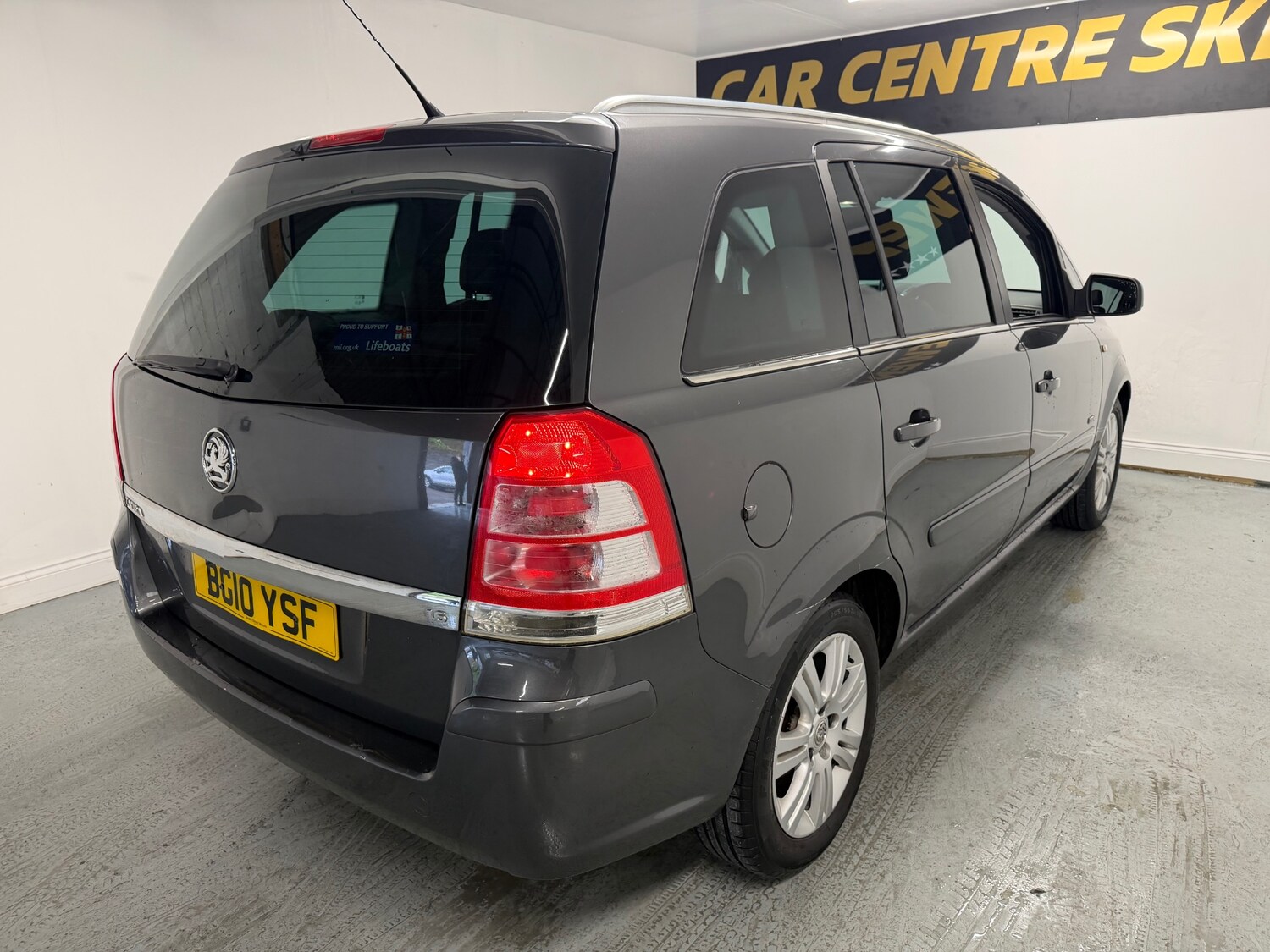 Used Vauxhall Zafira 2010 for sale - 77688101: Photo 9