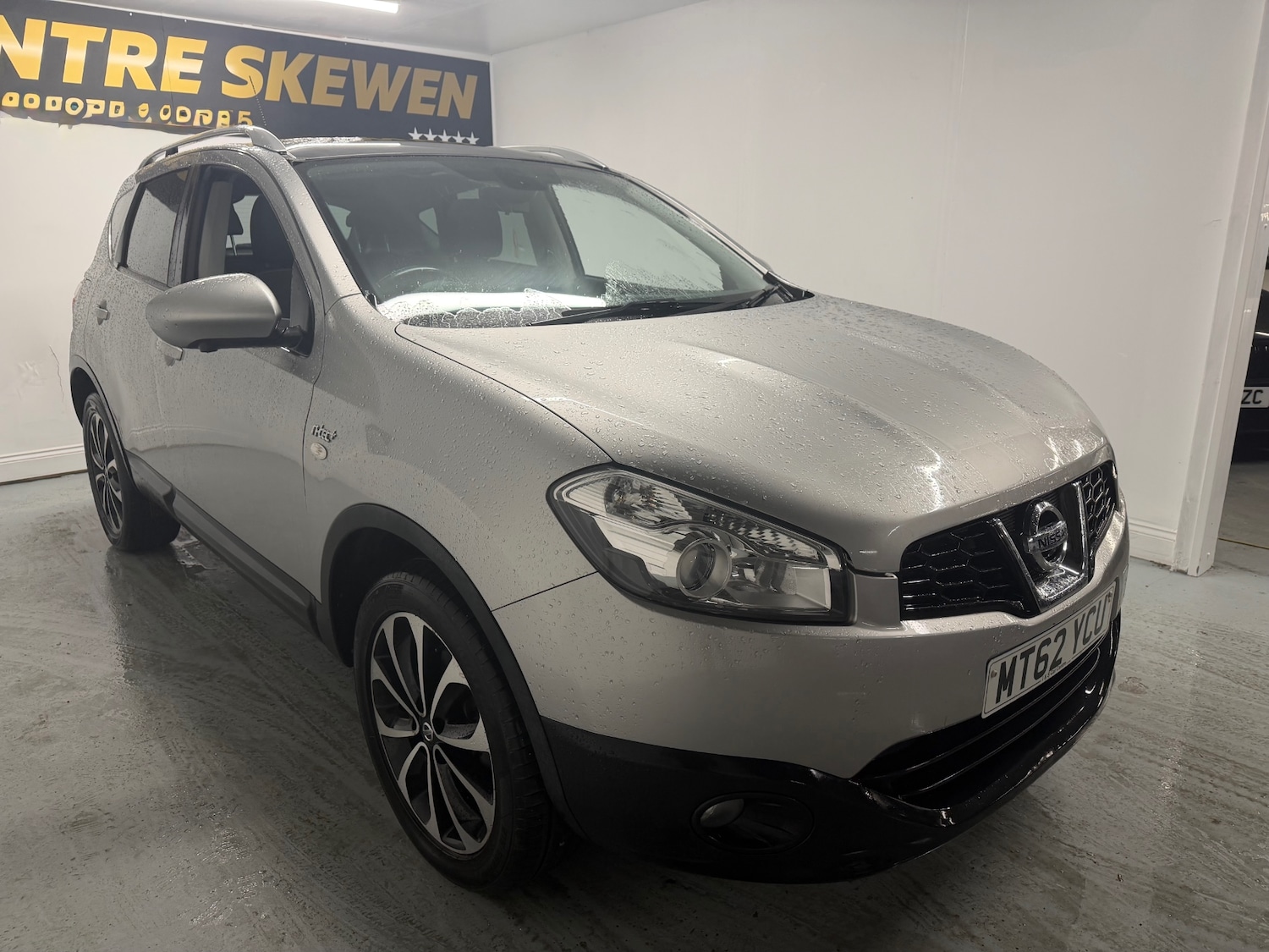 Used Nissan Qashqai 2012 for sale - 76835964: Photo 2