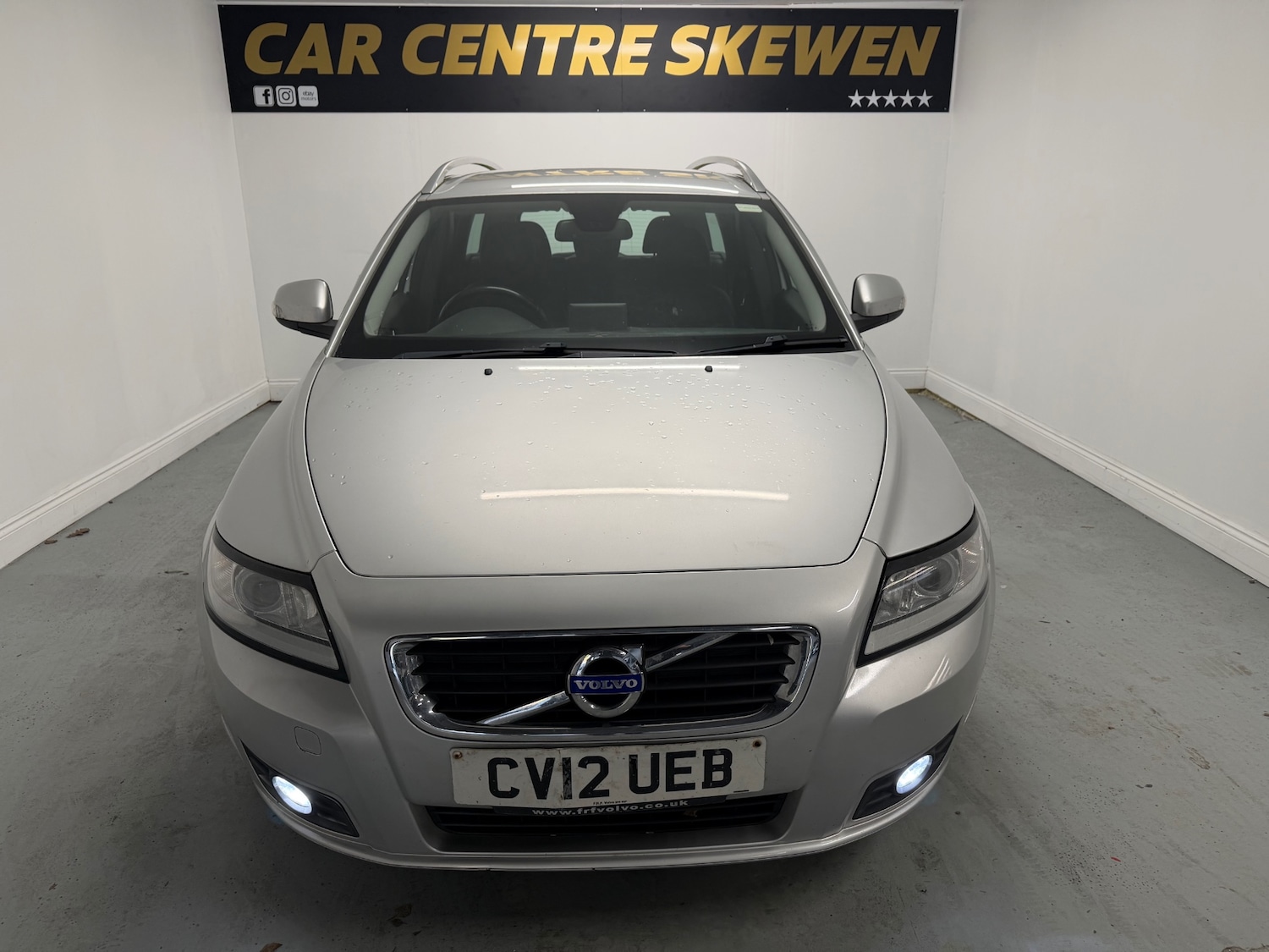 Used Volvo V50 2012 for sale - 77053689: Photo 2