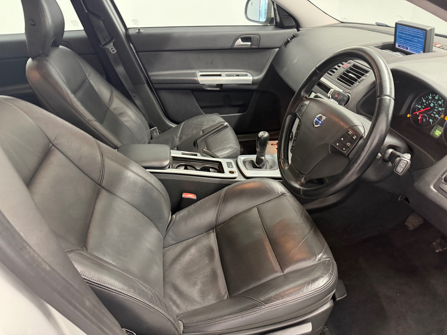 Used Volvo V50 2012 for sale - 77053689: Photo 6