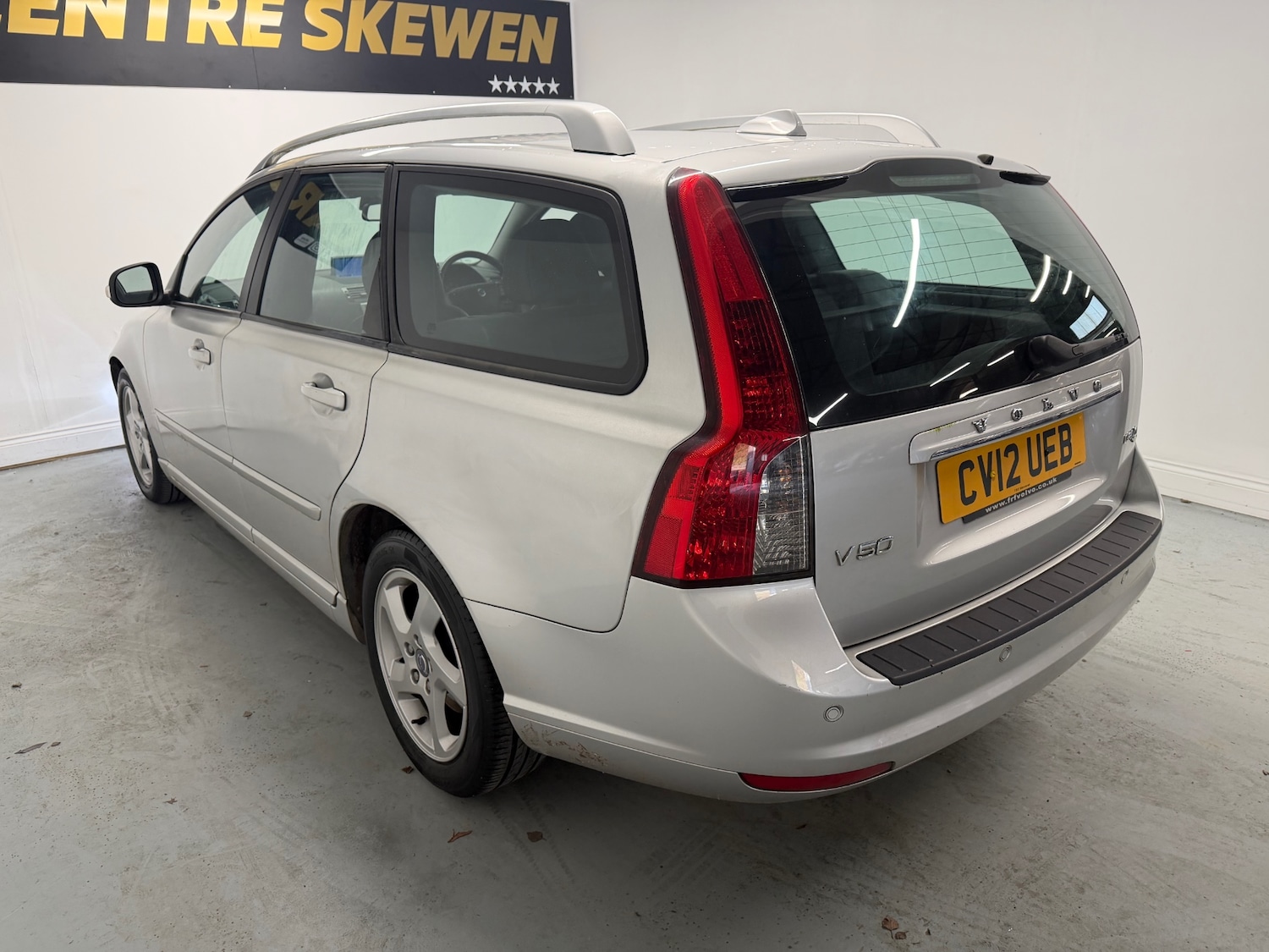 Used Volvo V50 2012 for sale - 77053689: Photo 8