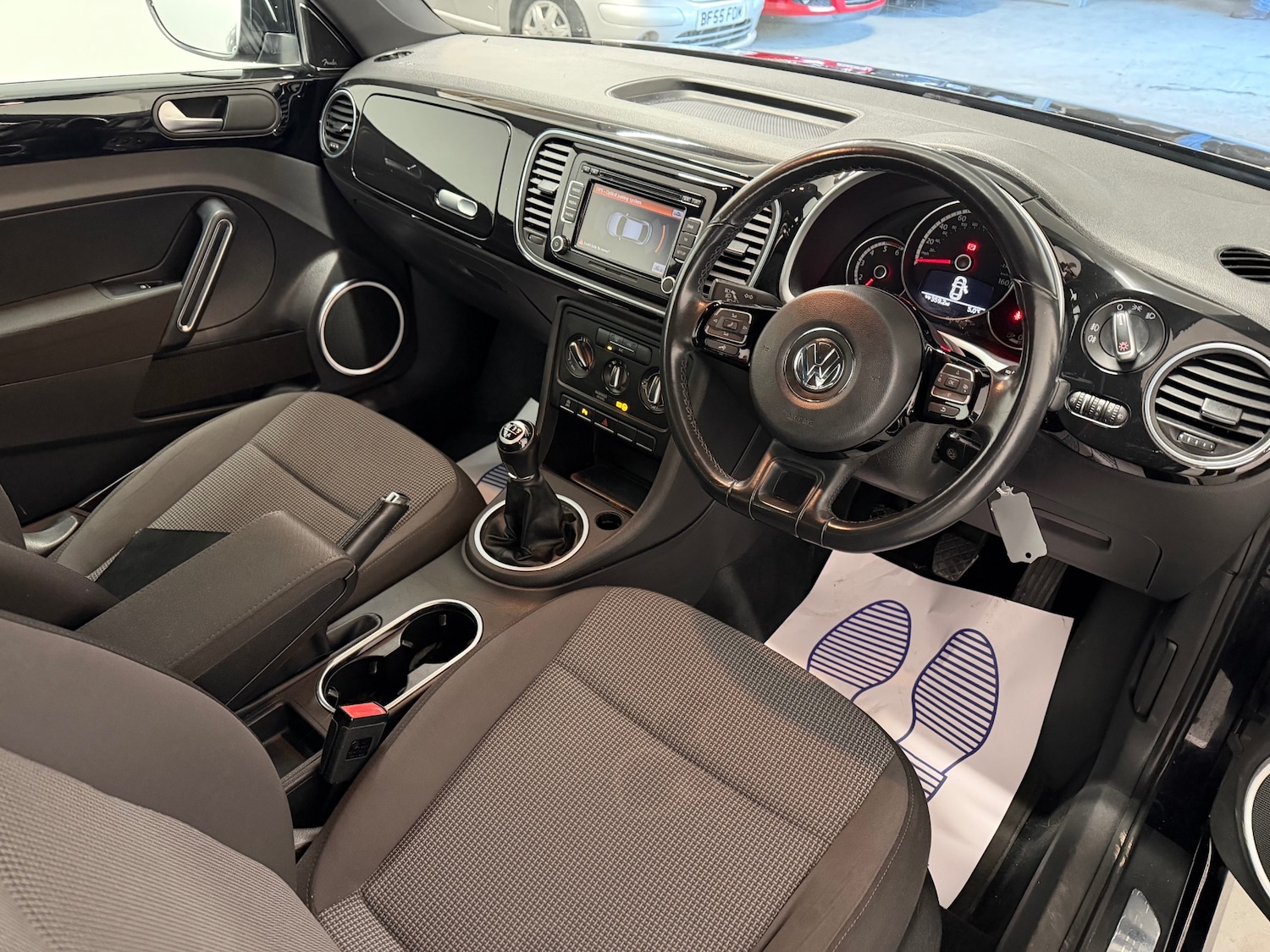 Used Volkswagen Beetle 2013 for sale - 77107874: Photo 5