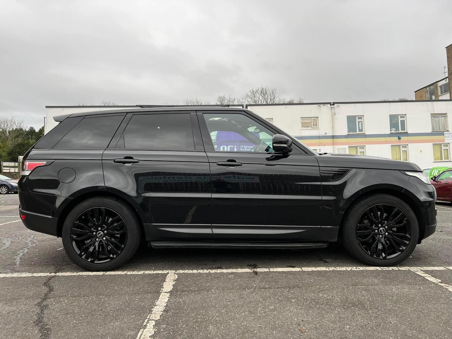 Used Land Rover Range Rover Sport 2014 for sale - 77453793: Photo 2