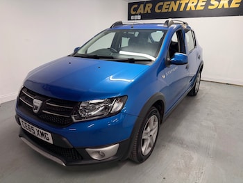 Used Dacia Sandero Stepway 2015 for sale - 77796929: Photo