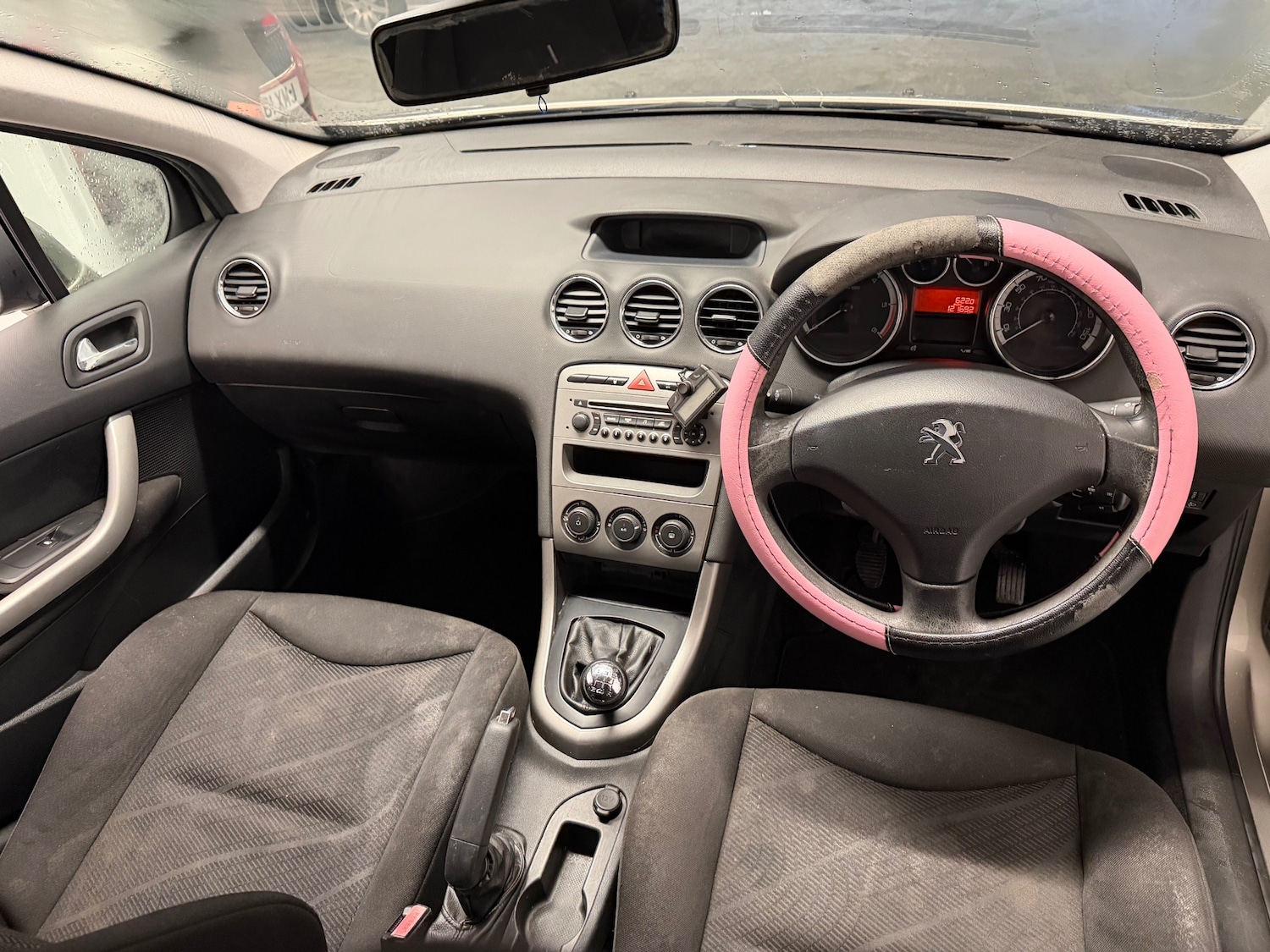 Used Peugeot 308 2012 for sale - 76948549: Photo 6