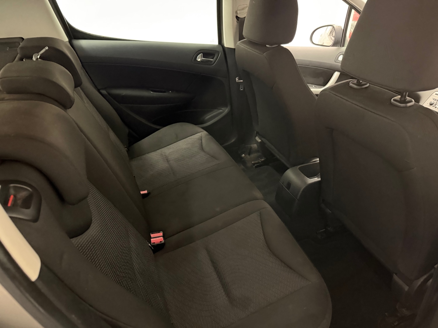 Used Peugeot 308 2012 for sale - 76948549: Photo 7