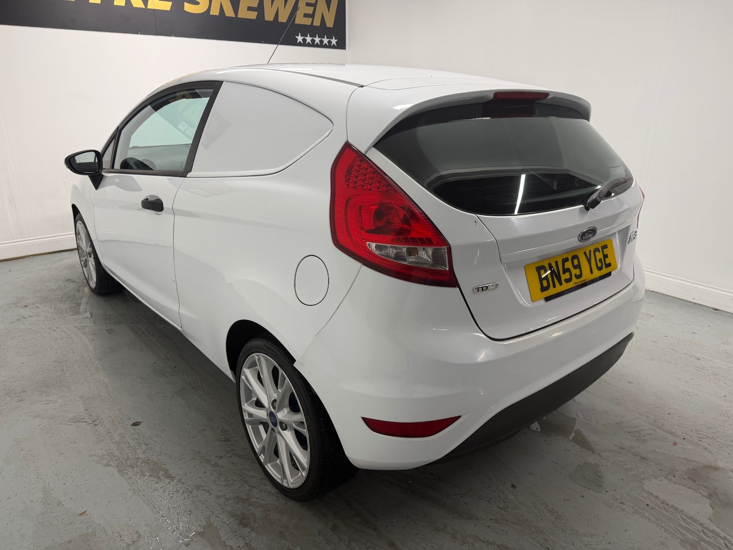 Used Ford Fiesta 2009 for sale - 77107895: Photo 11