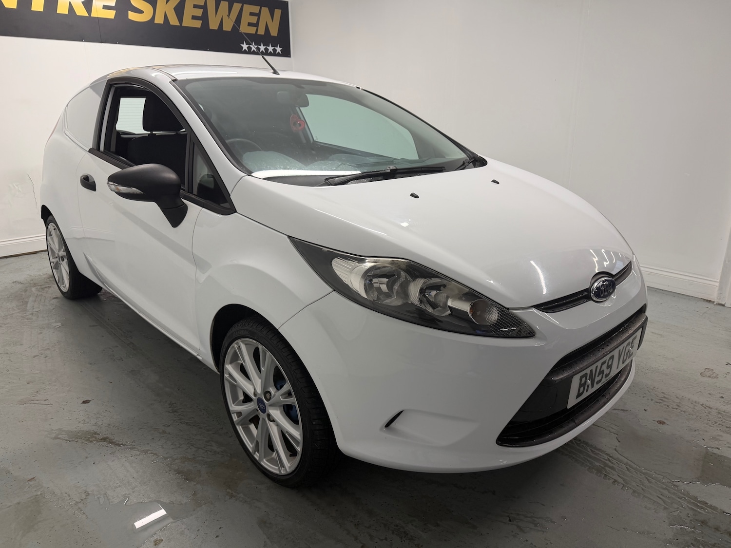 Used Ford Fiesta 2009 for sale - 77107895: Photo 2