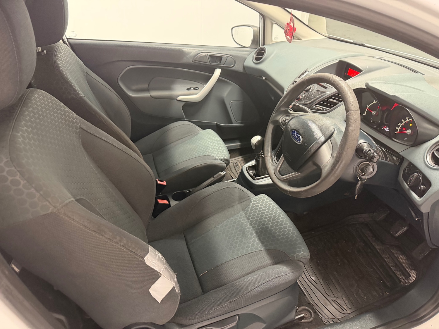 Used Ford Fiesta 2009 for sale - 77107895: Photo 6