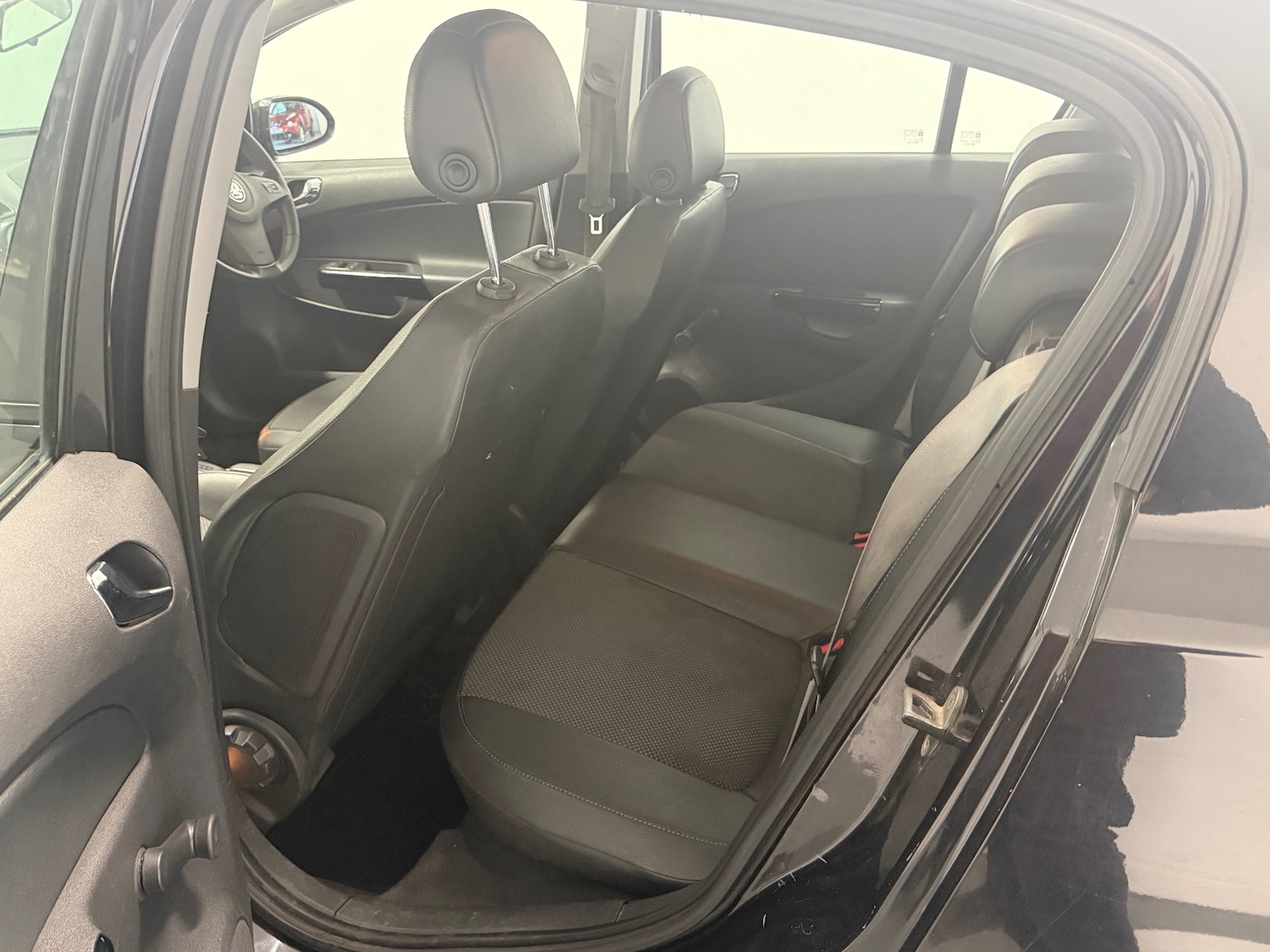 Used Vauxhall Corsa 2008 for sale - 78180114: Photo 8