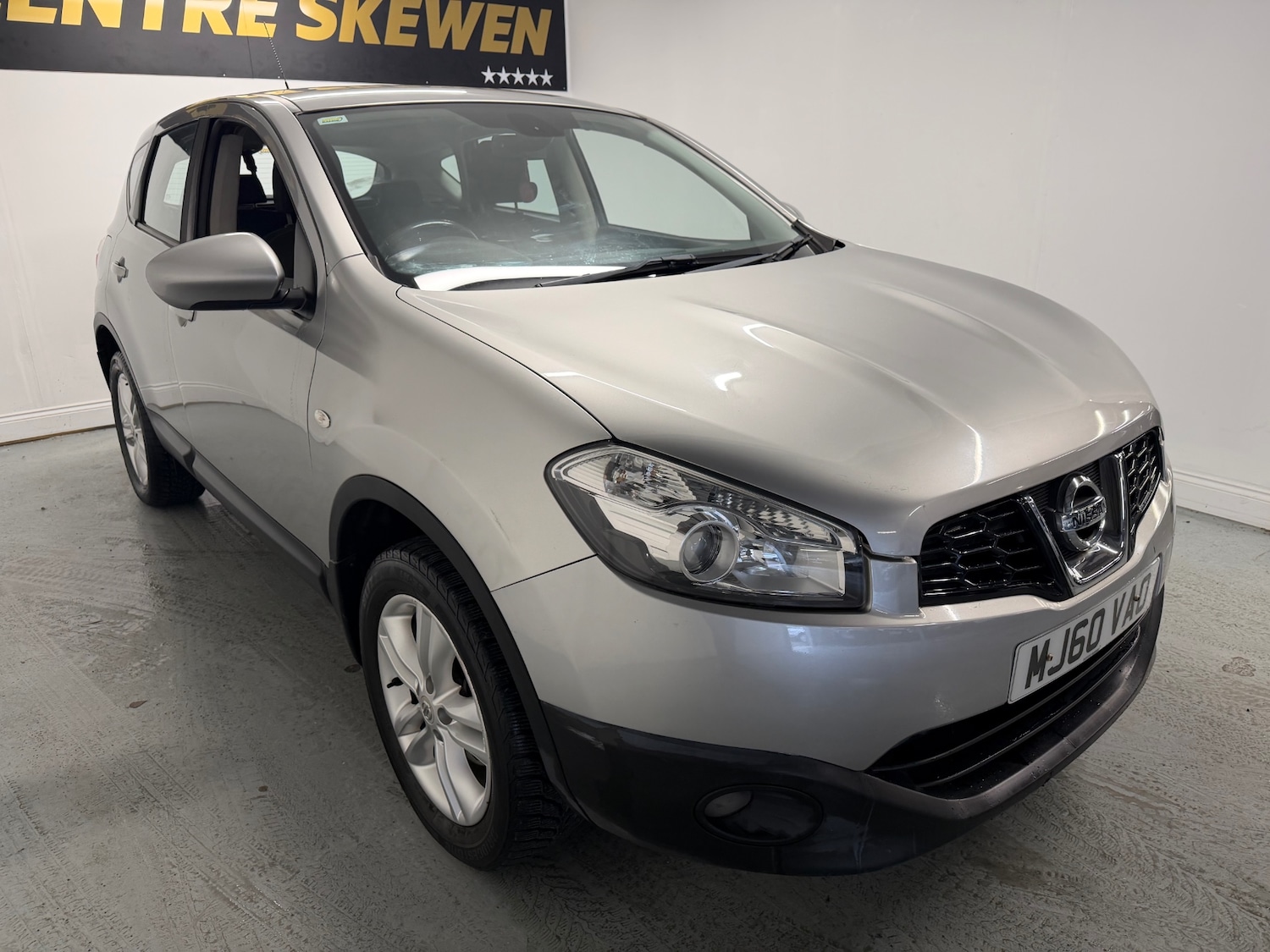 Used Nissan Qashqai 2010 for sale - 77688109: Photo 2