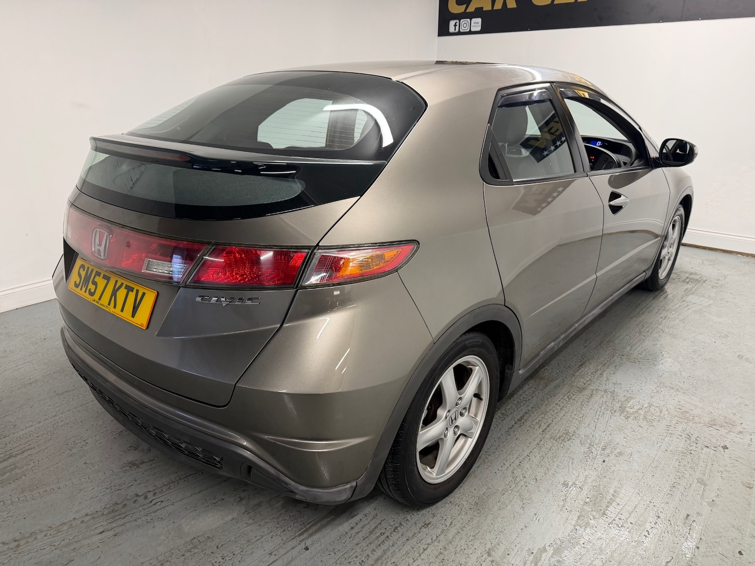 Used Honda Civic 2007 for sale - 77384675: Photo 7