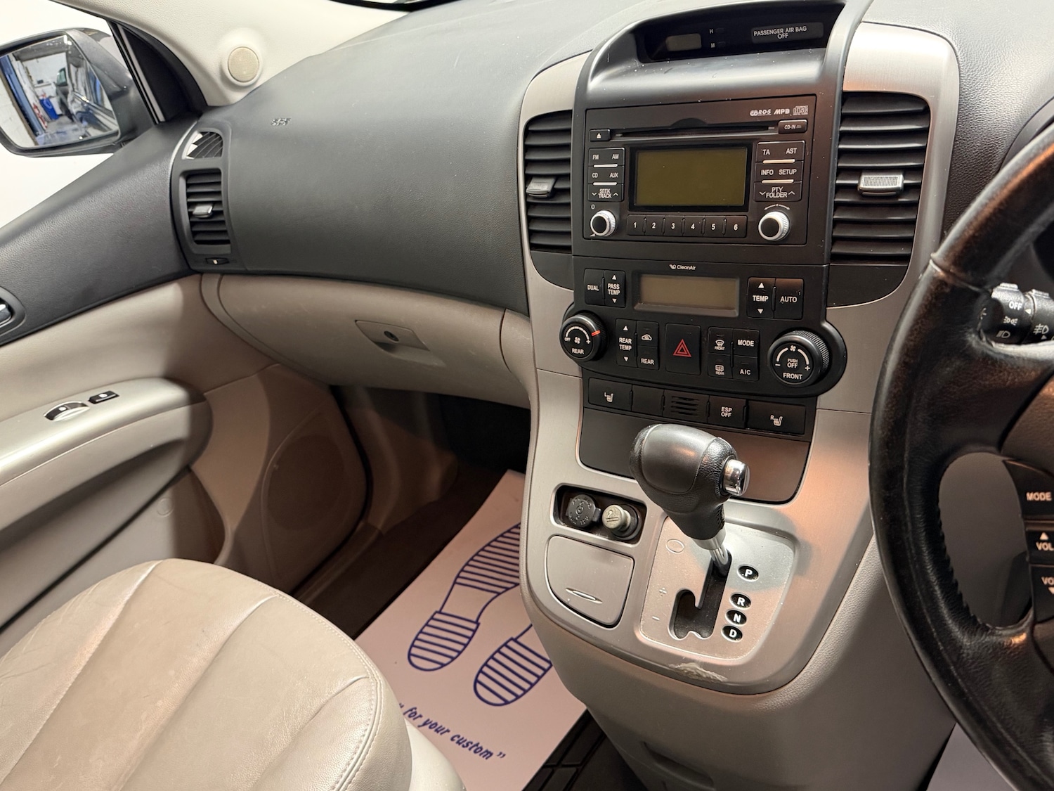 Used Kia Sedona 2011 for sale - 77107901: Photo 16