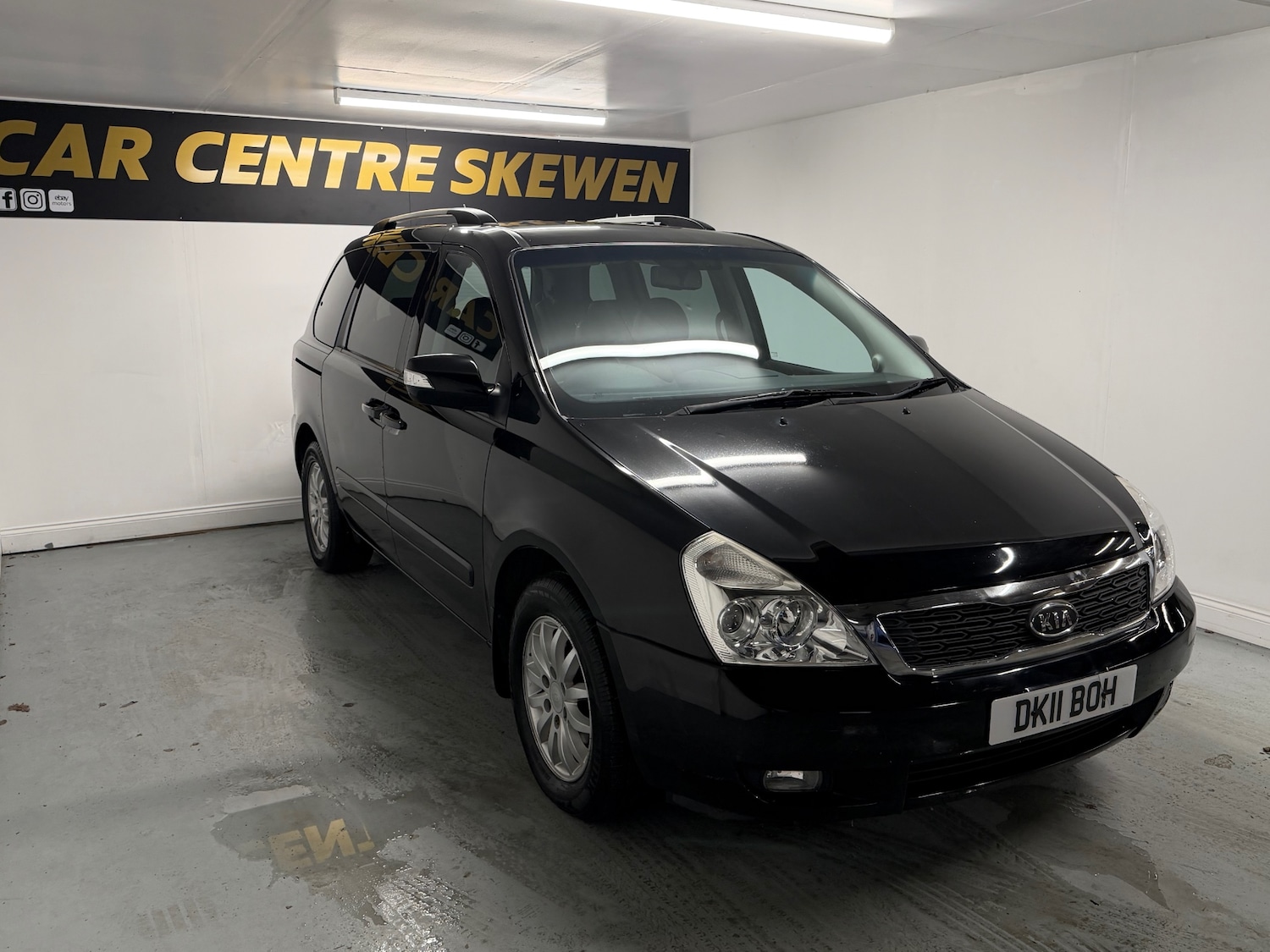 Used Kia Sedona 2011 for sale - 77107901: Photo 3