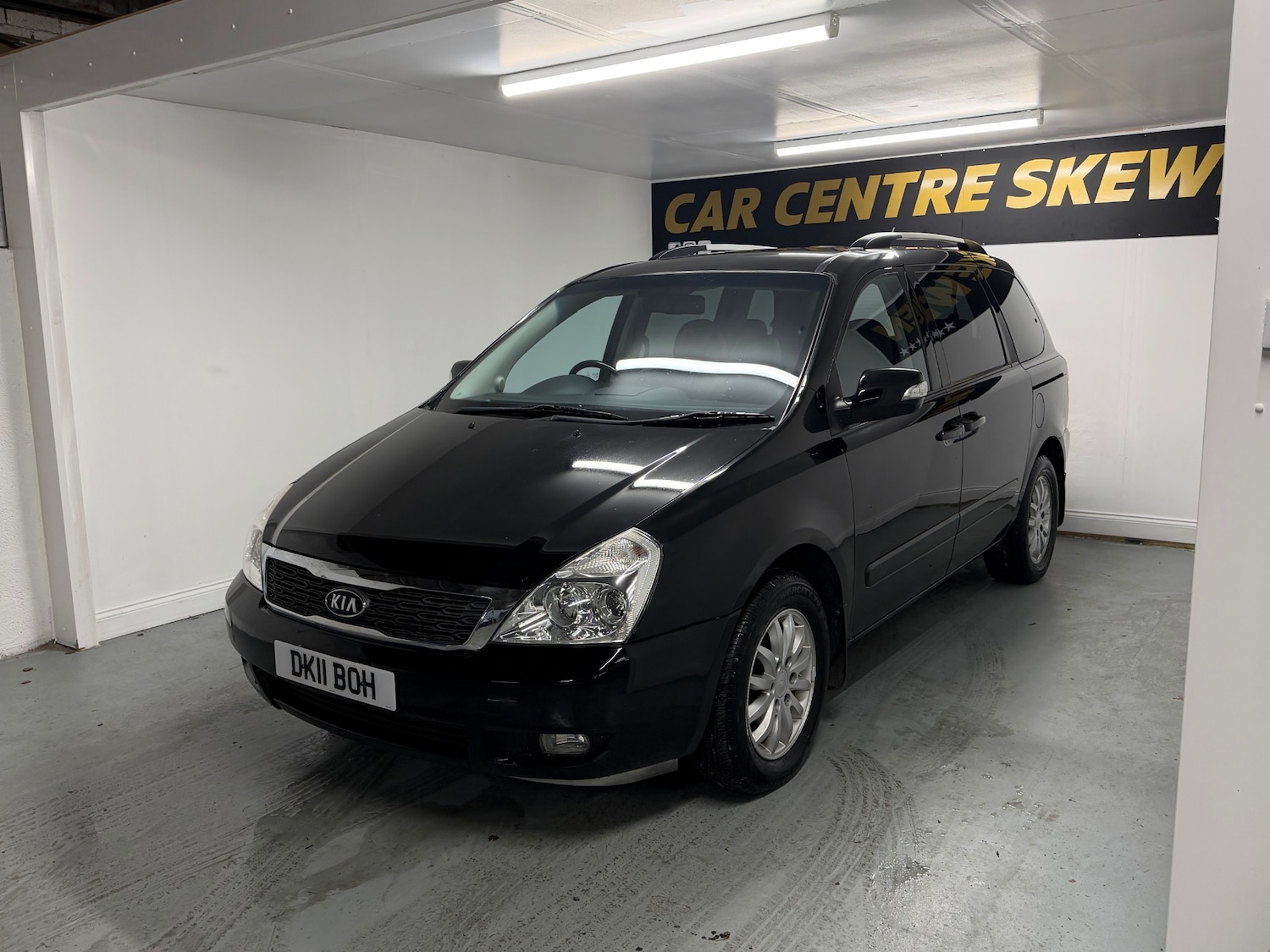 Used Kia Sedona 2011 for sale - 77107901: Photo 4