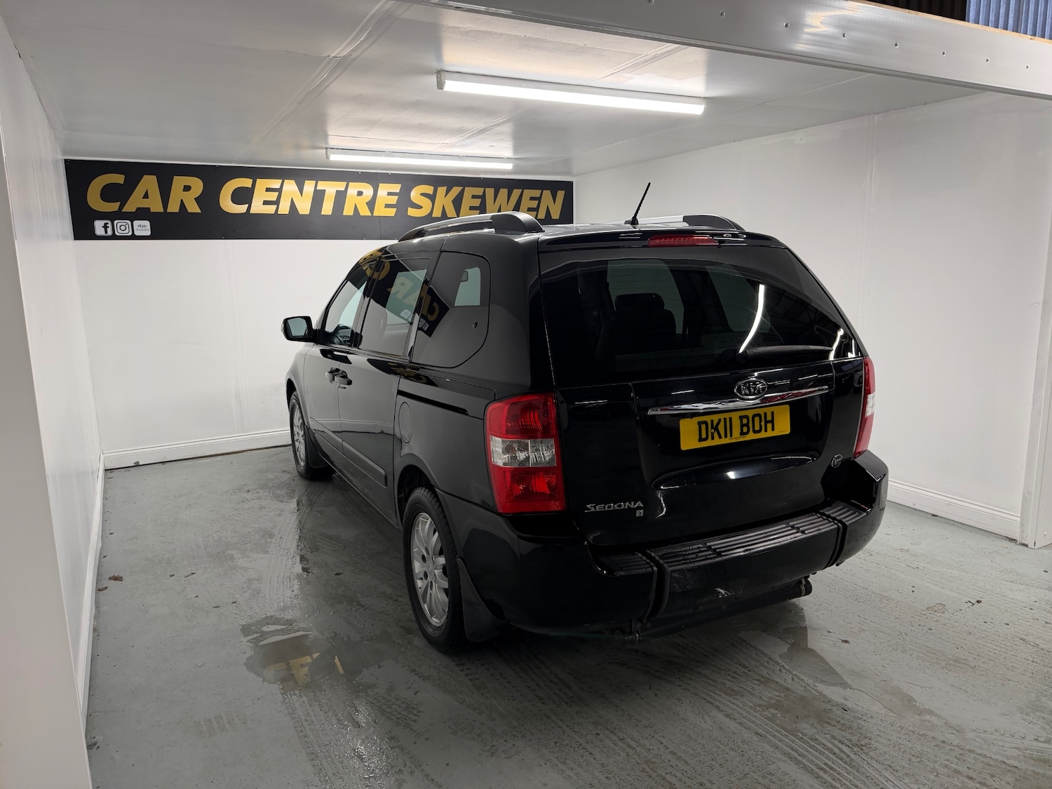 Used Kia Sedona 2011 for sale - 77107901: Photo 5