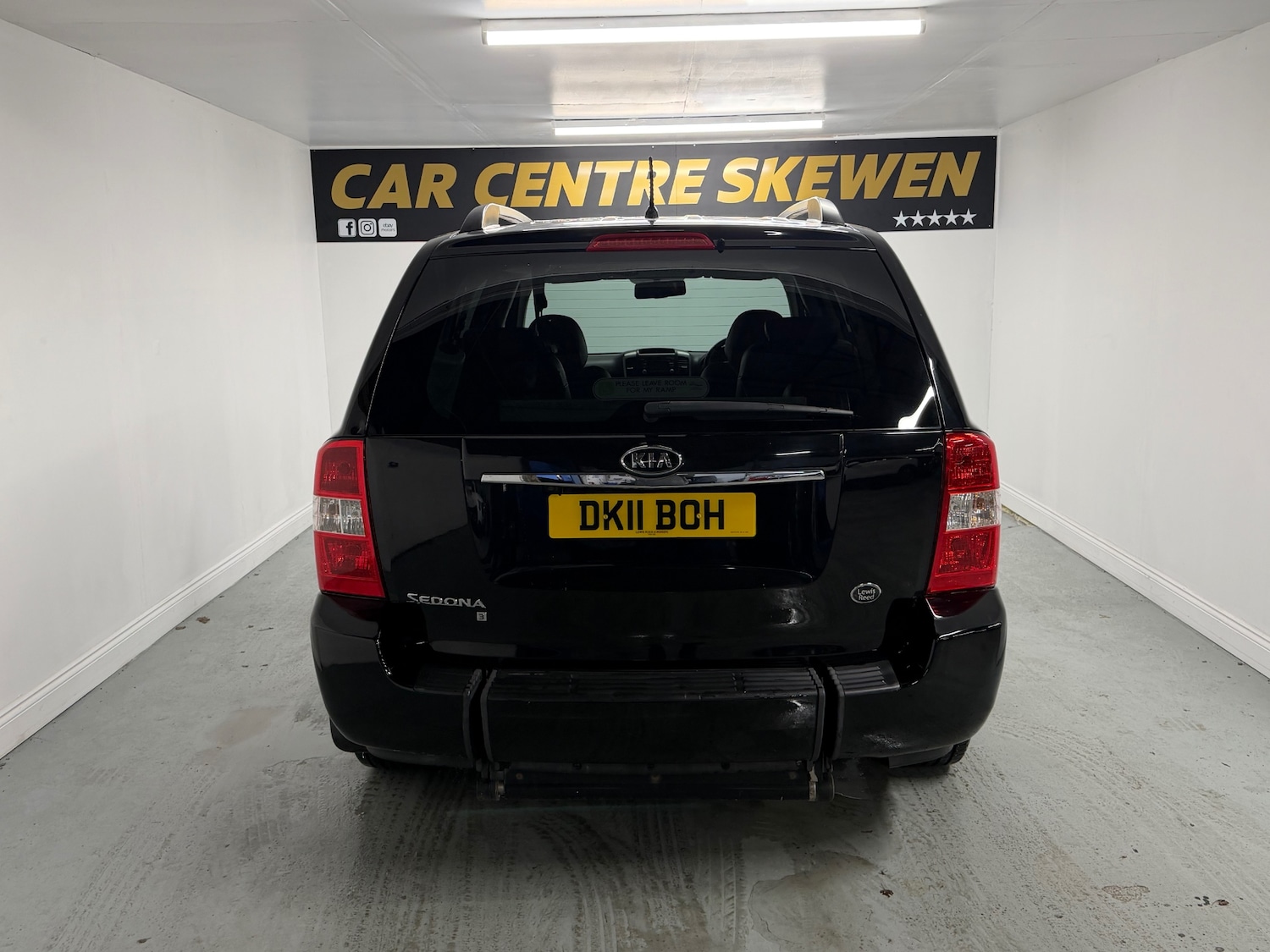 Used Kia Sedona 2011 for sale - 77107901: Photo 6