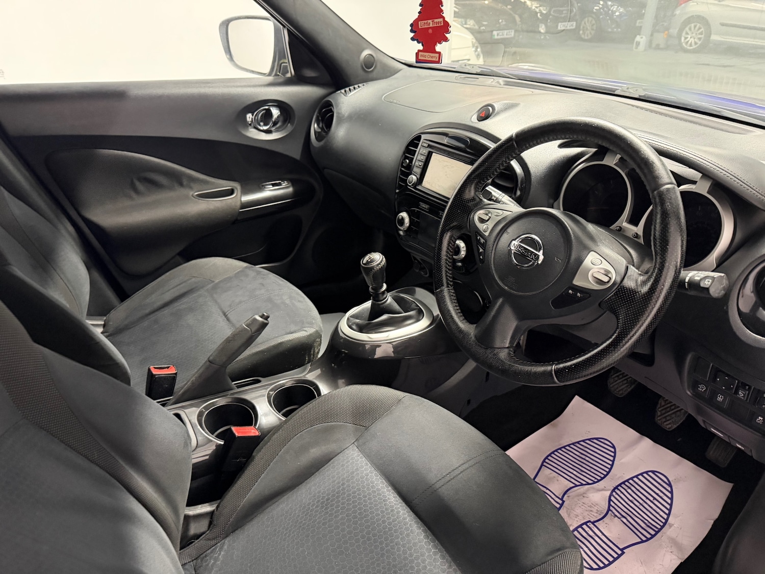 Used Nissan Juke 2015 for sale - 76946824: Photo 2