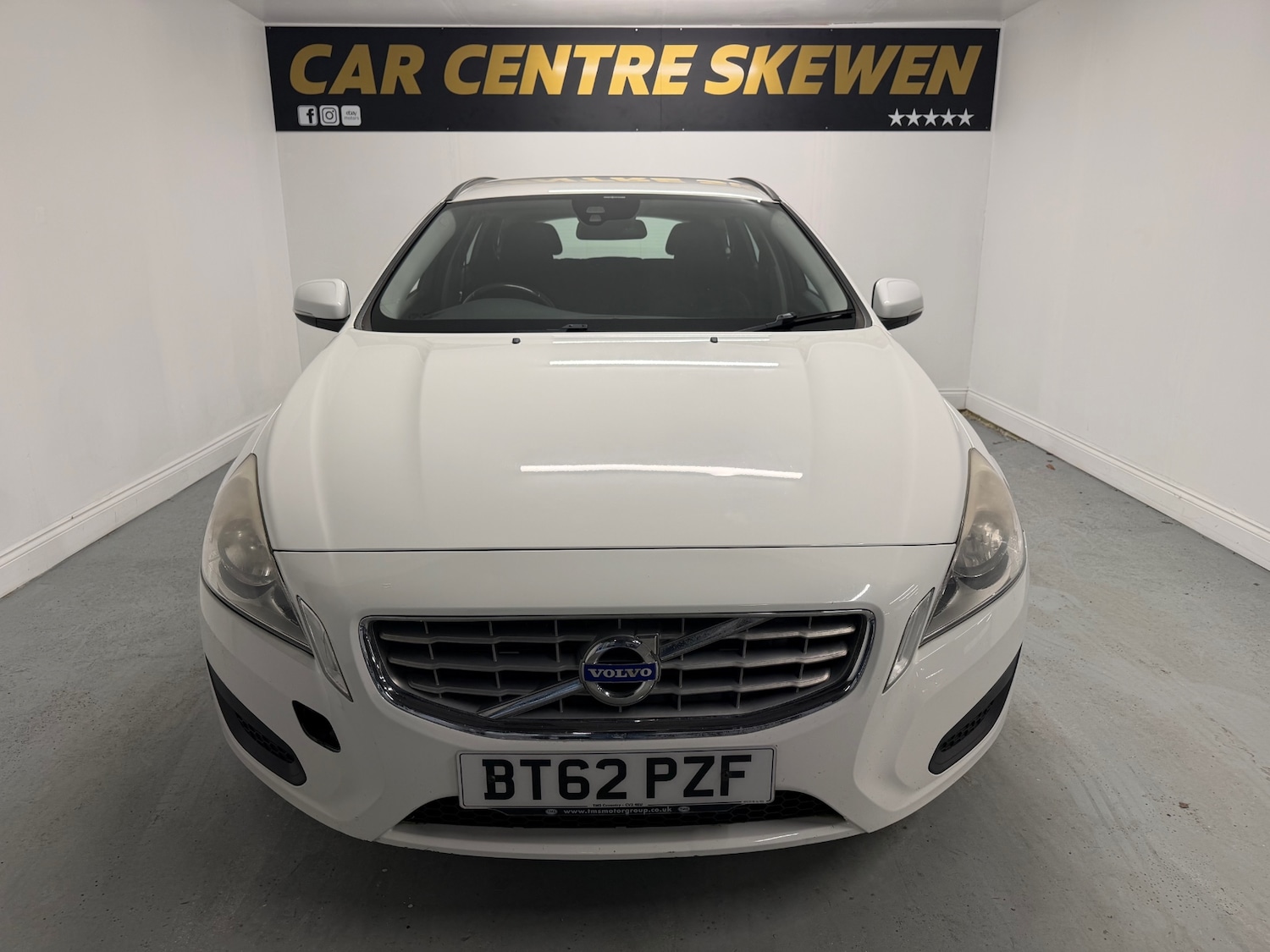 Used Volvo V60 2013 for sale - 77796928: Photo 3