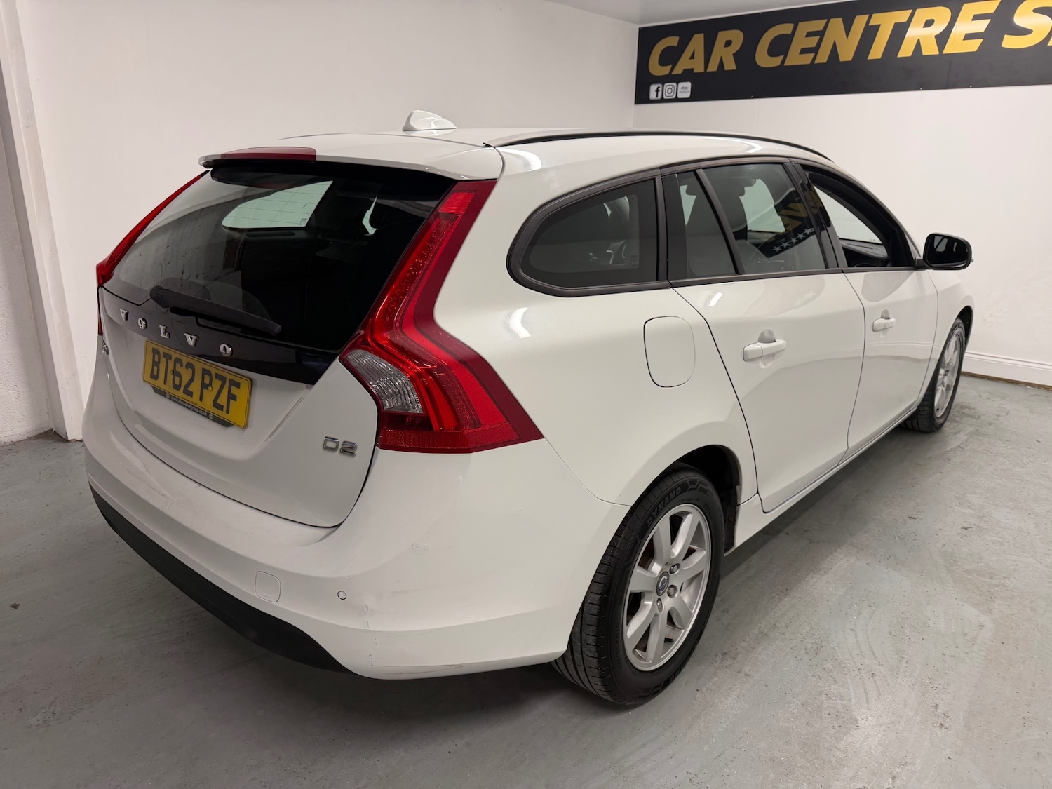 Used Volvo V60 2013 for sale - 77796928: Photo 9