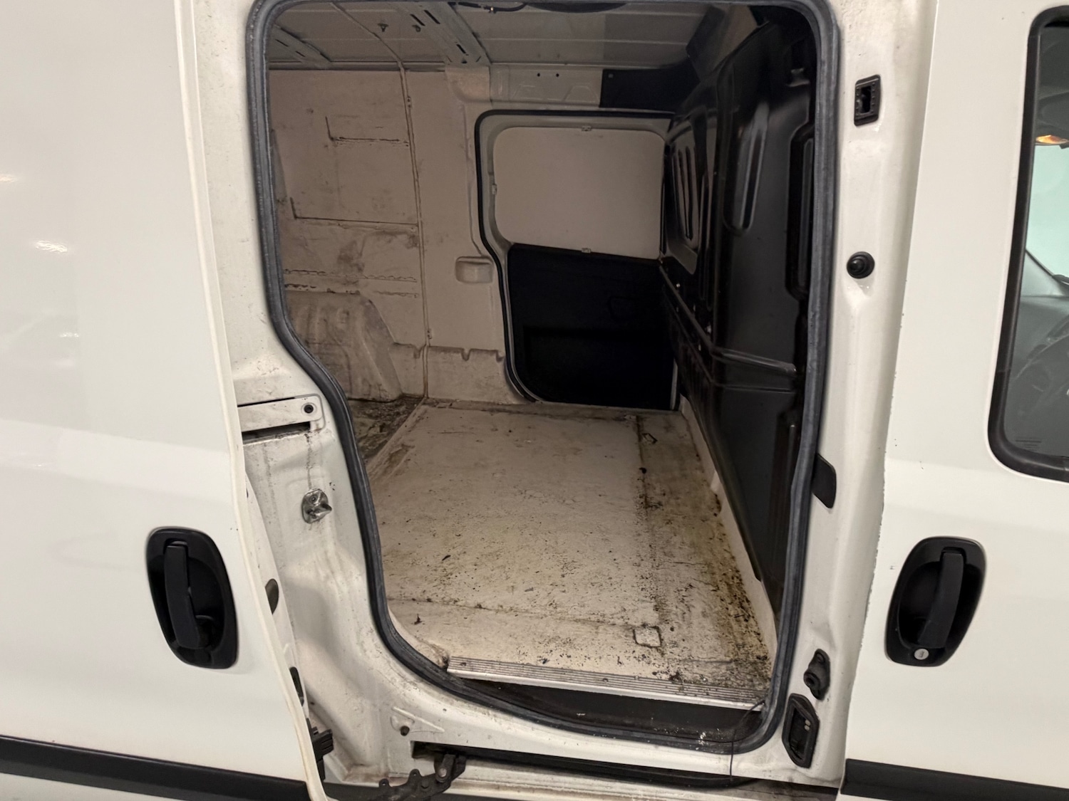 Used Vauxhall Combo 2016 for sale - 77774528: Photo 11