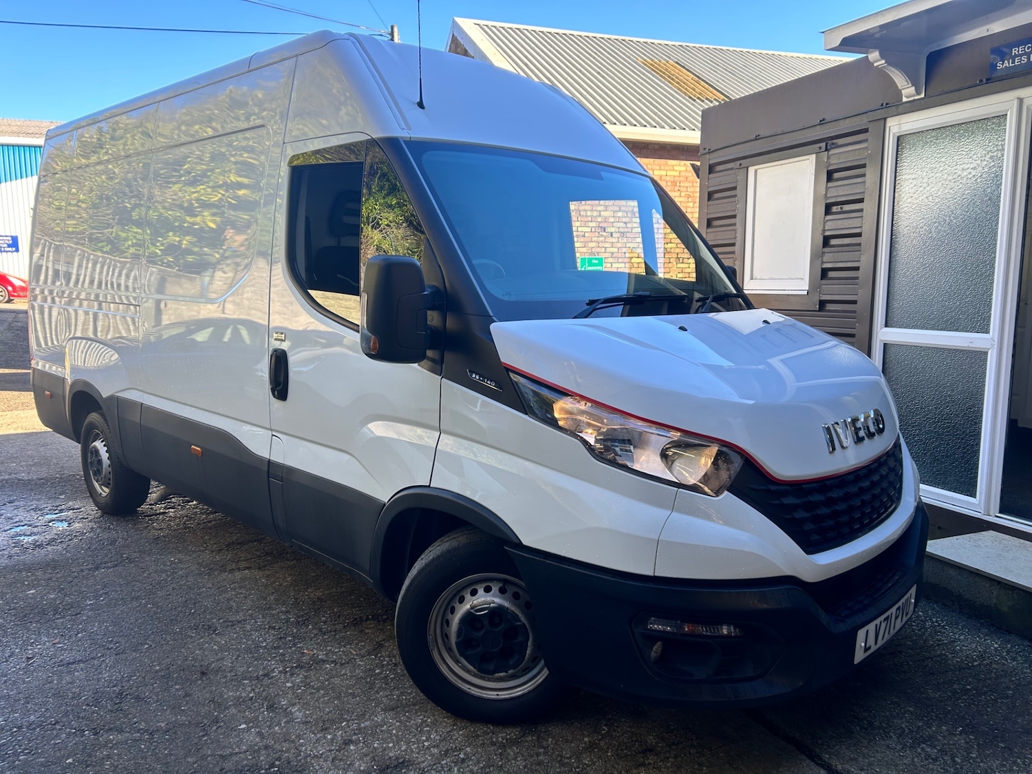 Used Iveco Daily 2021 for sale - 76694665: Photo 1