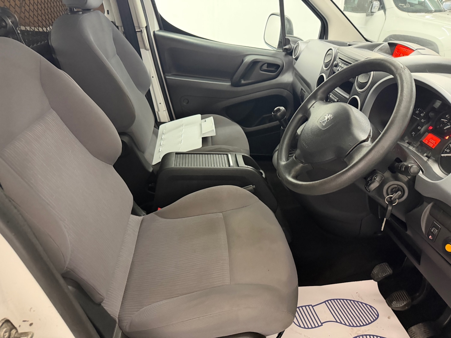 Used Peugeot Partner 2013 for sale - 77665119: Photo 6